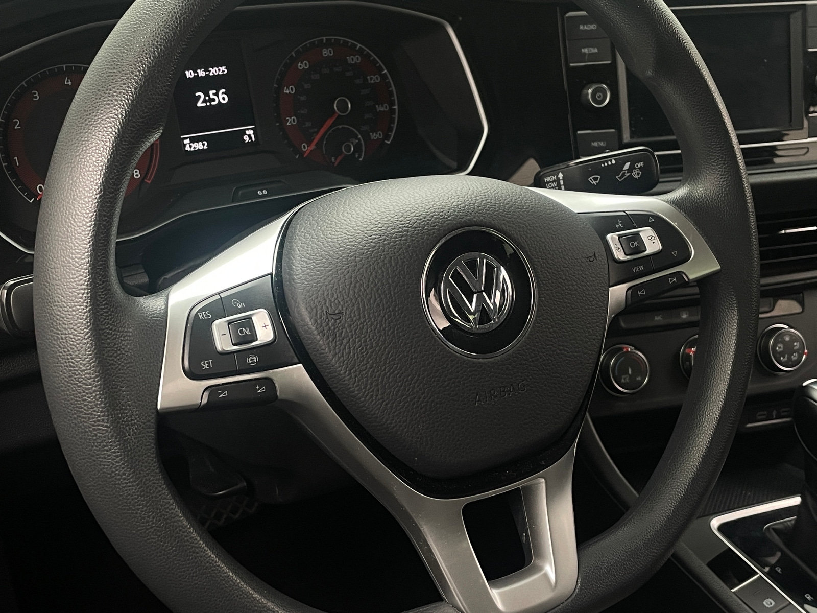 Thumbnail: 2021 Volkswagen Jetta - 5