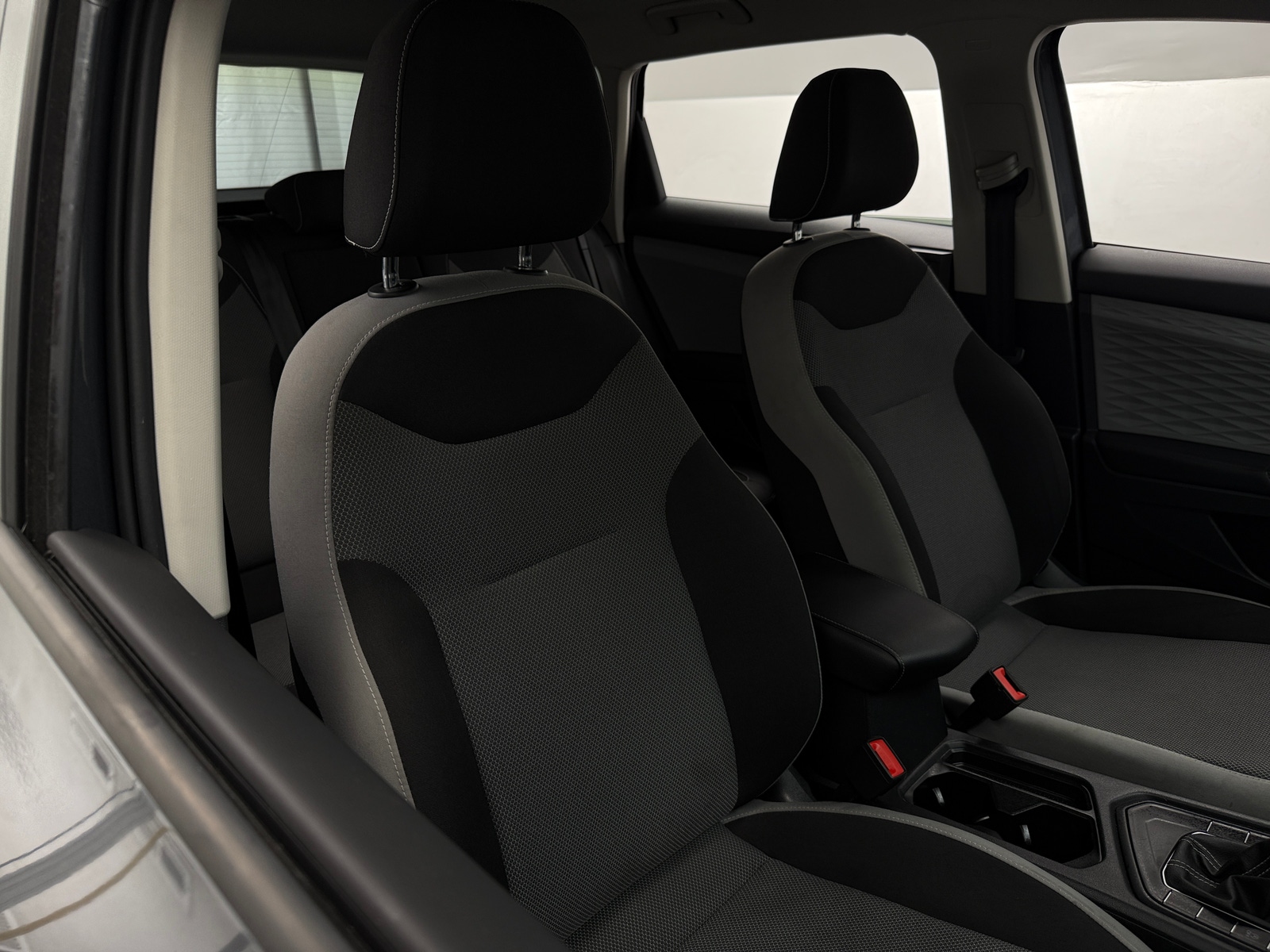 Thumbnail: 2022 Volkswagen Taos - 2