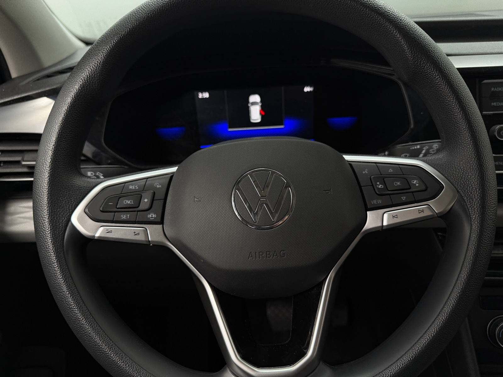 Thumbnail: 2022 Volkswagen Taos - 5