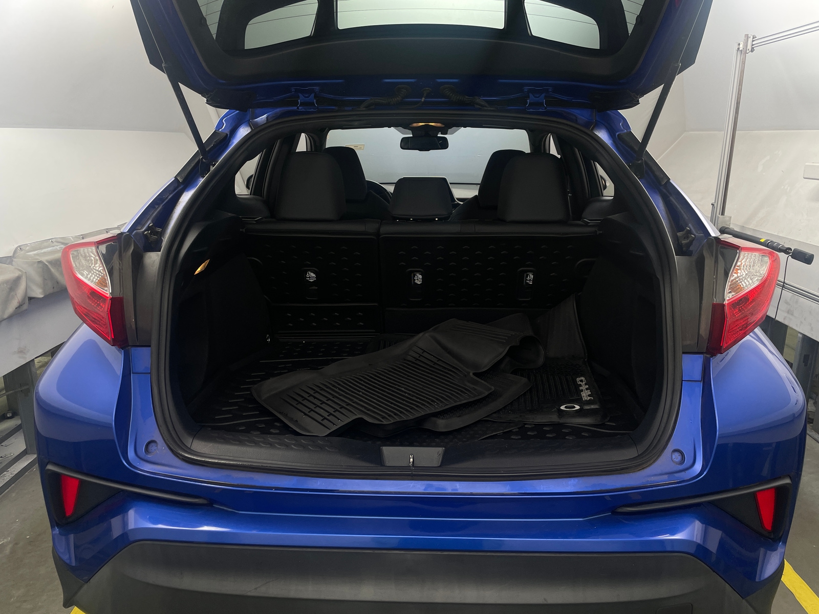 Thumbnail: 2019 Toyota C-HR - 6