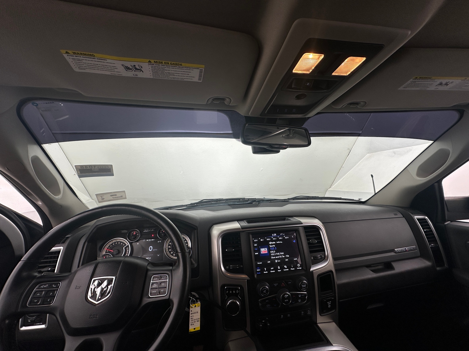 Thumbnail: 2019 RAM 1500 Classic - 3