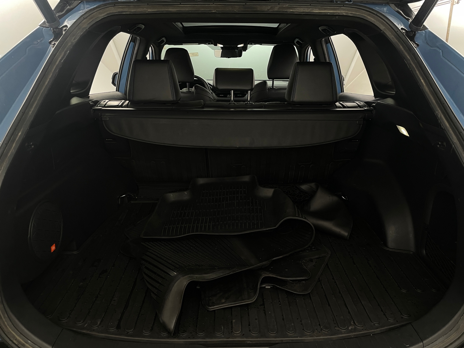 Thumbnail: 2023 Toyota RAV4 - 6