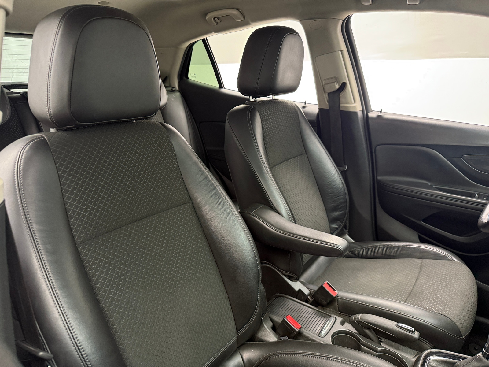 Thumbnail: 2017 Buick Encore - 2