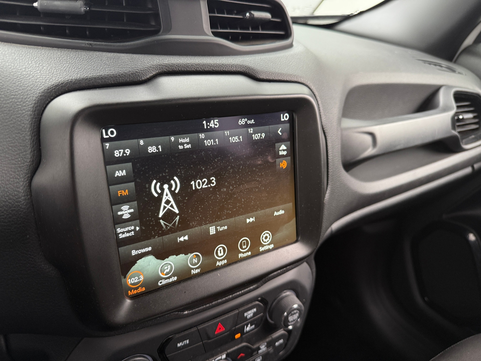 Thumbnail: 2022 Jeep Renegade - 4