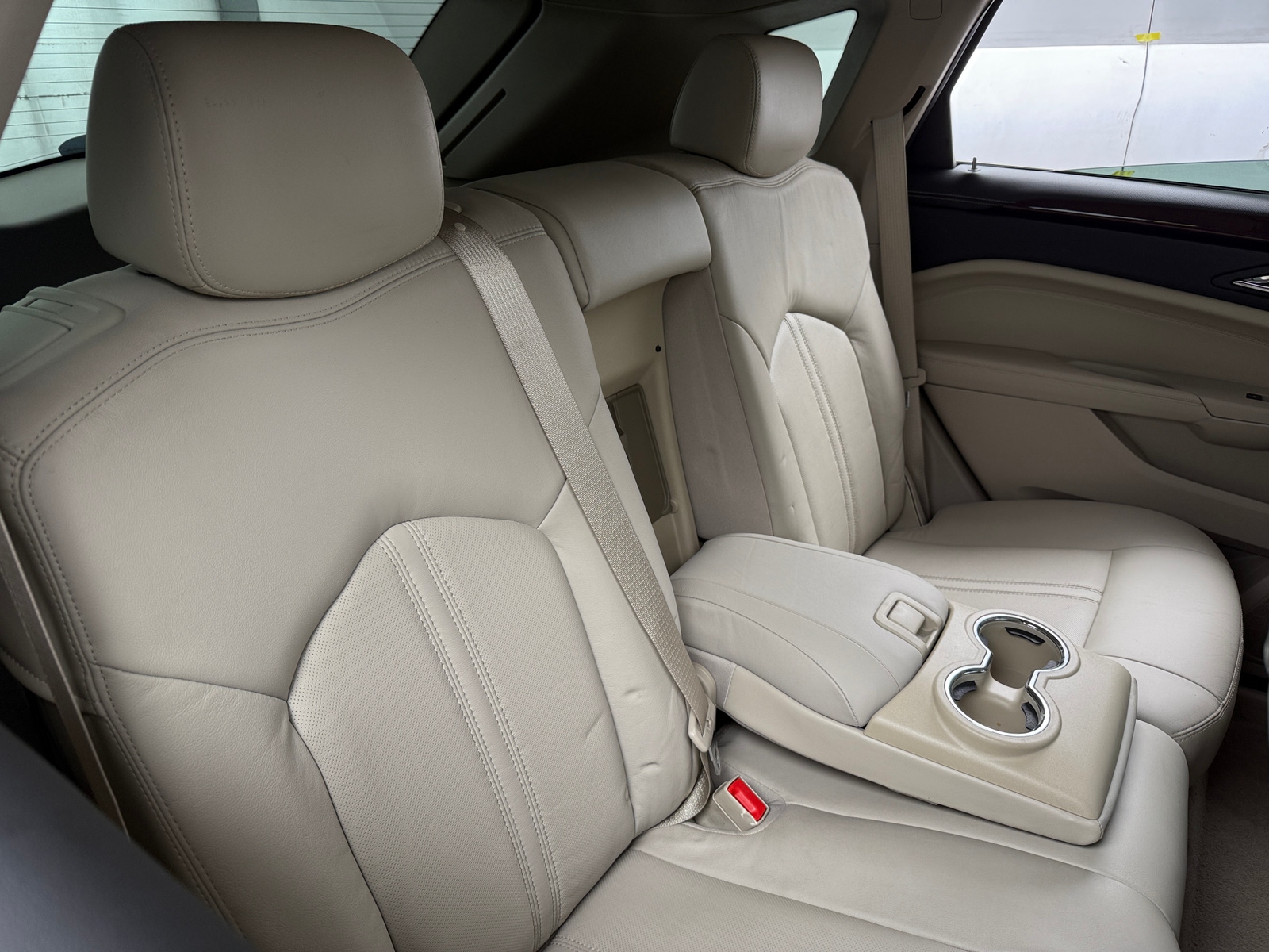 Thumbnail: 2010 Cadillac SRX - 6