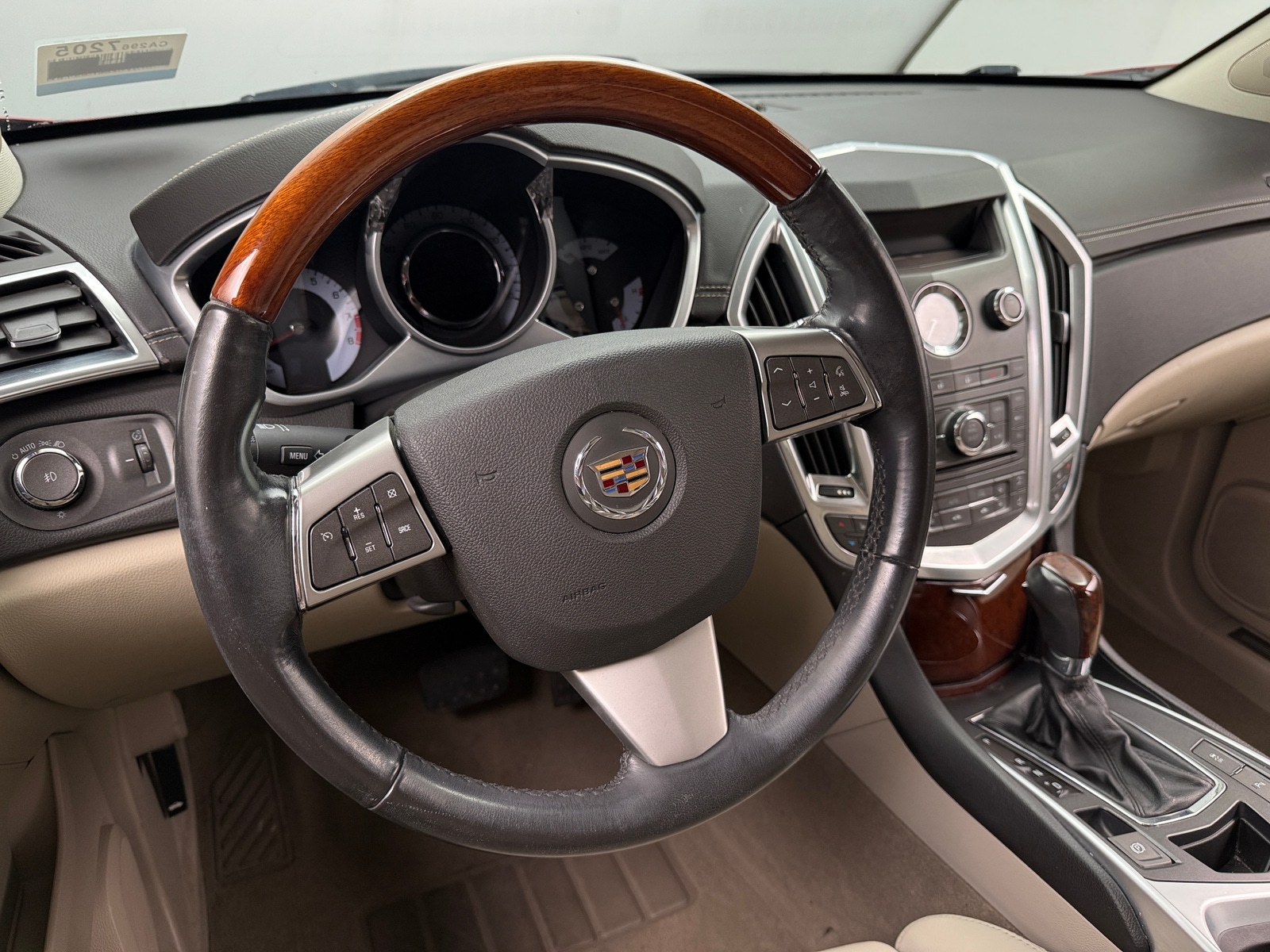 Thumbnail: 2010 Cadillac SRX - 5