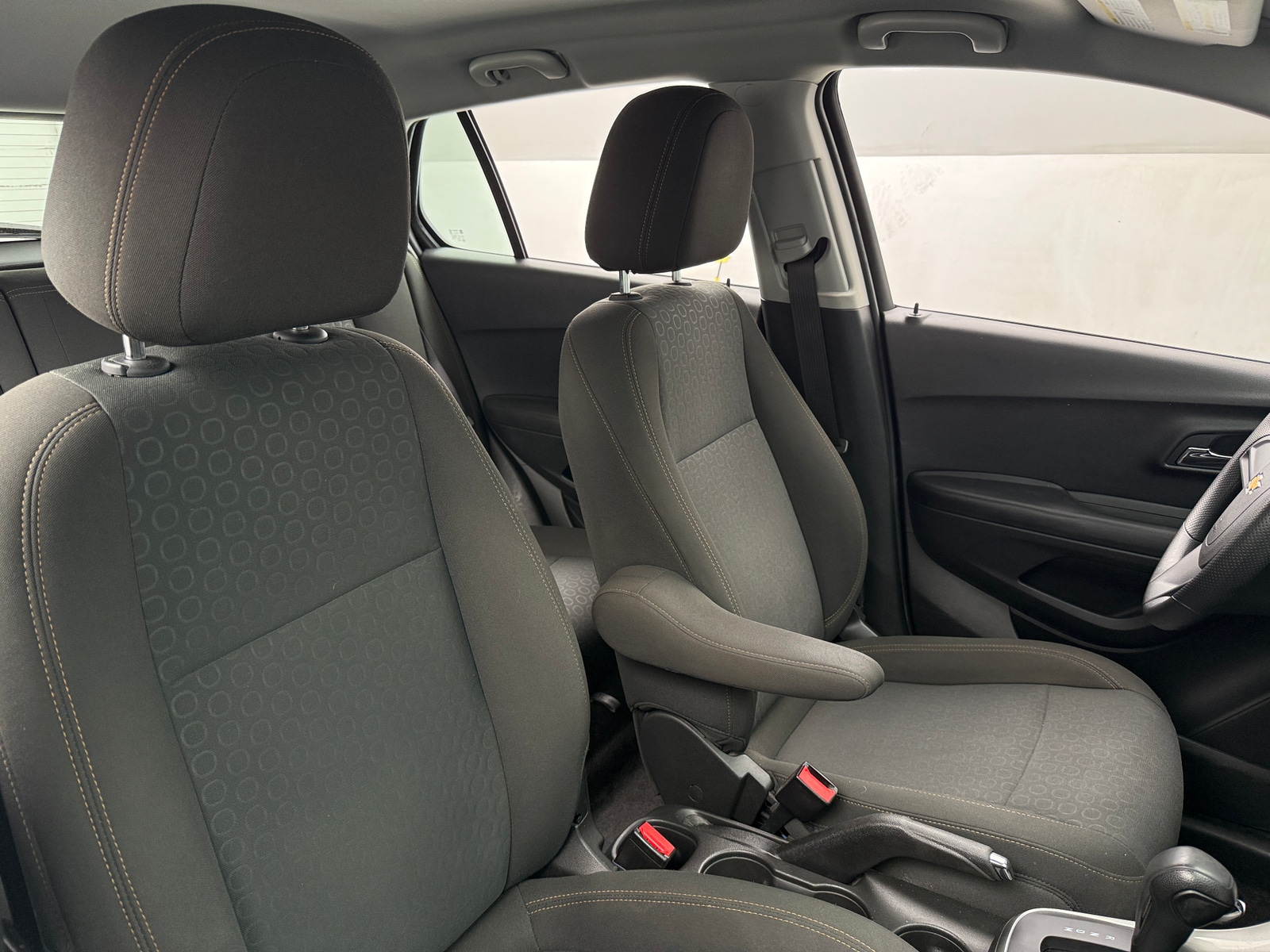 Thumbnail: 2018 Chevrolet Trax - 2