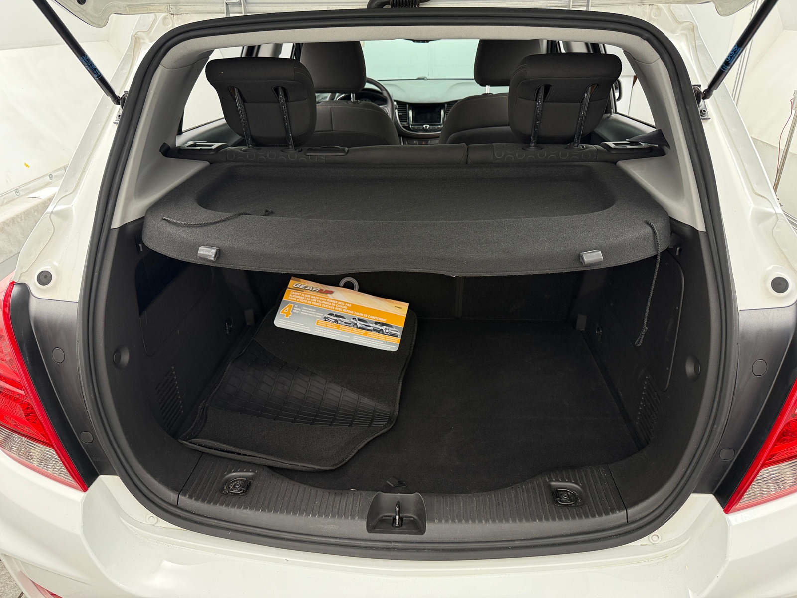 Thumbnail: 2018 Chevrolet Trax - 7