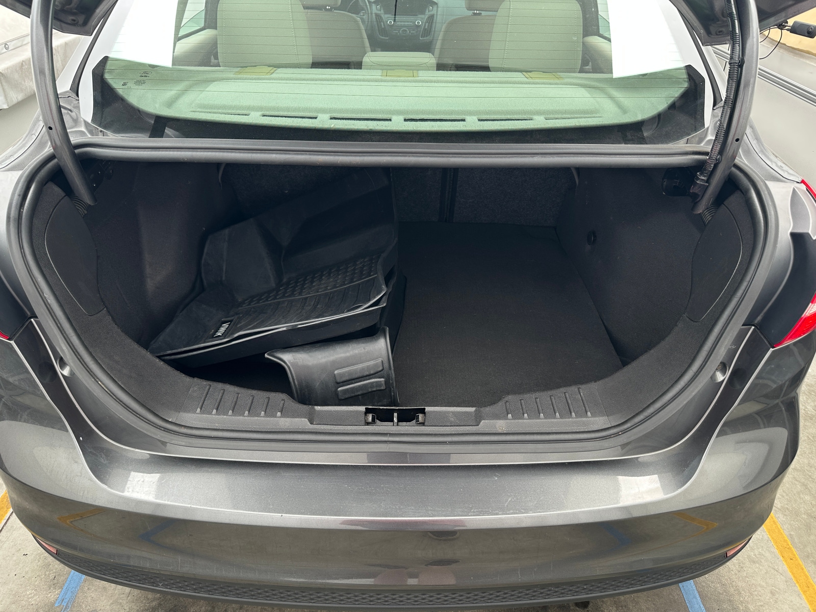 Thumbnail: 2015 Ford Focus - 7