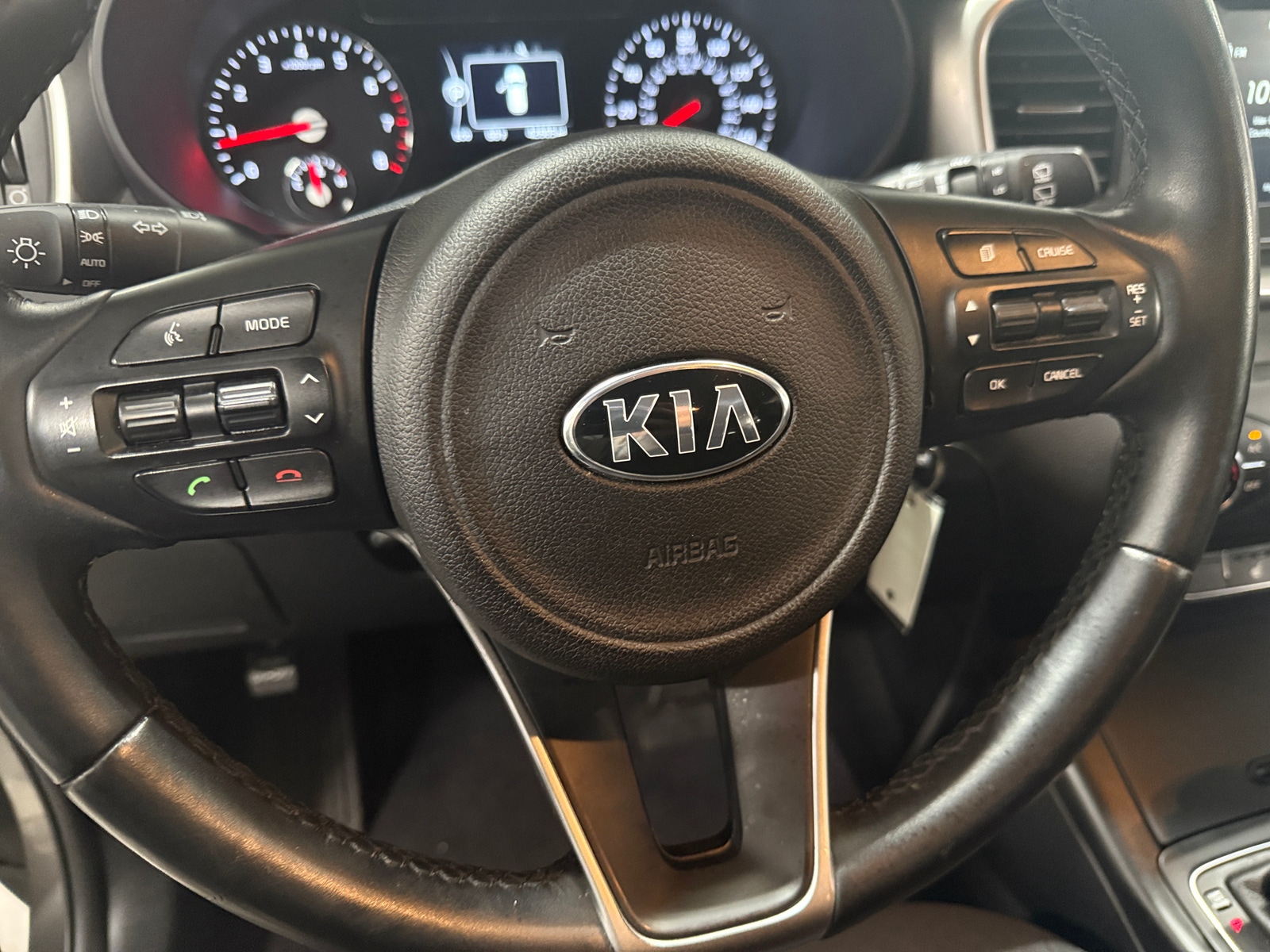 Thumbnail: 2018 Kia Sorento - 5