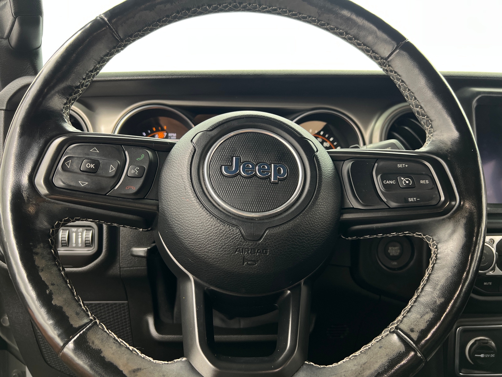 Thumbnail: 2021 Jeep Wrangler - 5