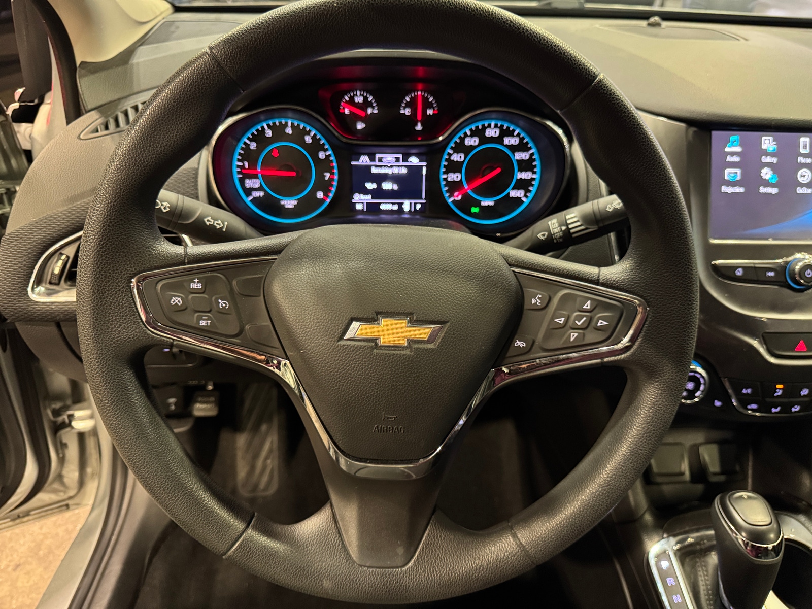 Thumbnail: 2017 Chevrolet Cruze - 5