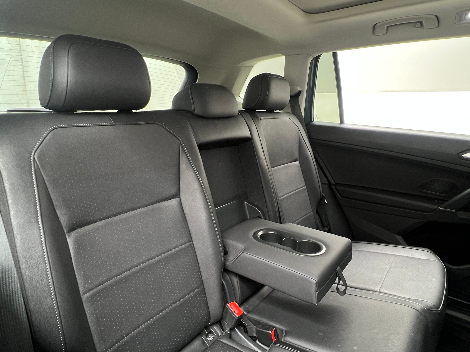 Thumbnail: 2020 Volkswagen Tiguan - 5
