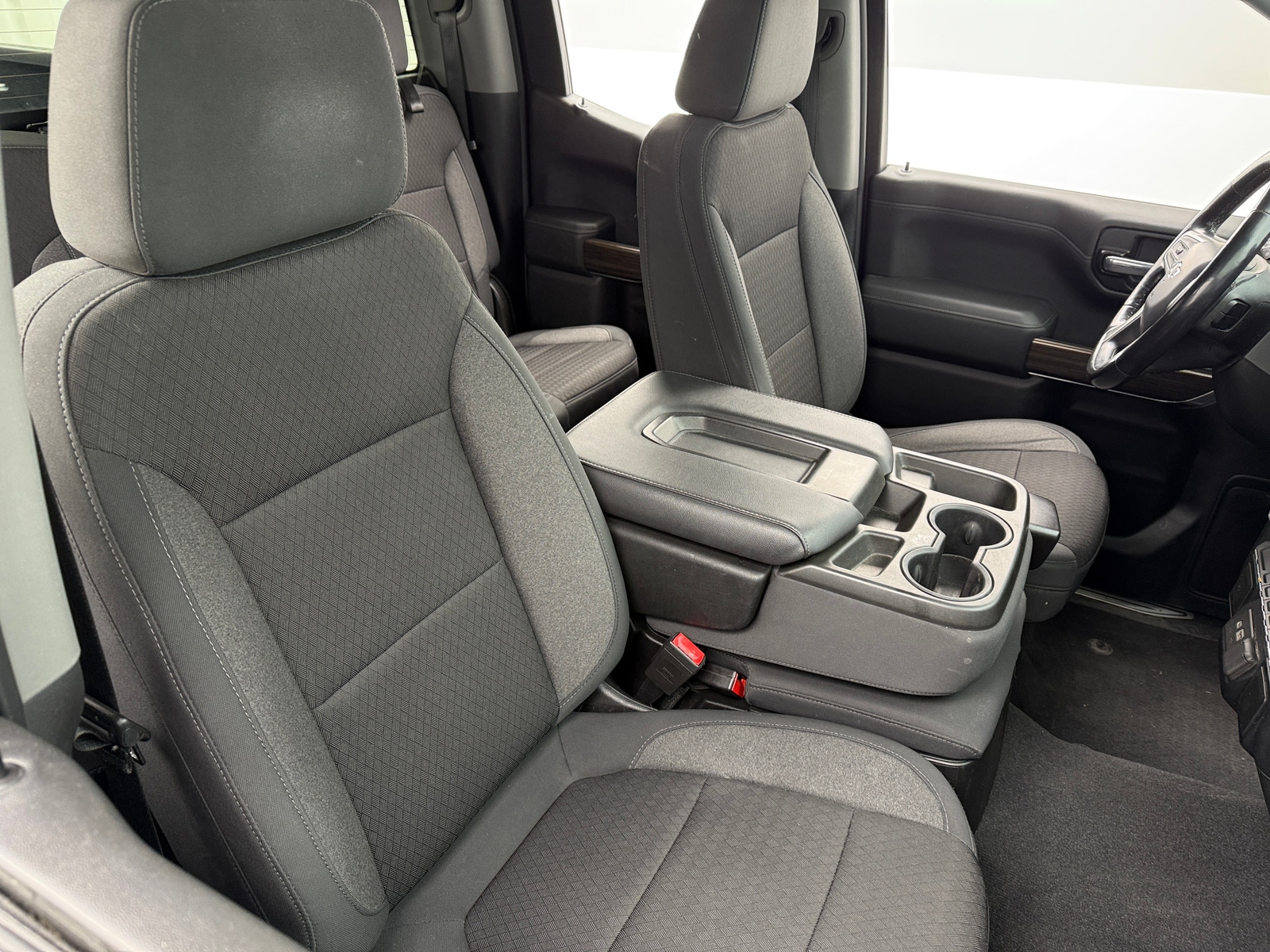 Thumbnail: 2020 Chevrolet Silverado 1500 - 2