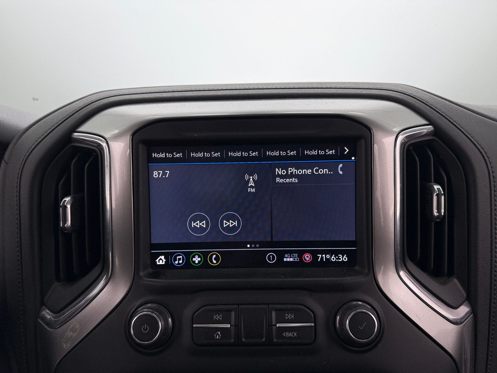 Thumbnail: 2020 Chevrolet Silverado 1500 - 4