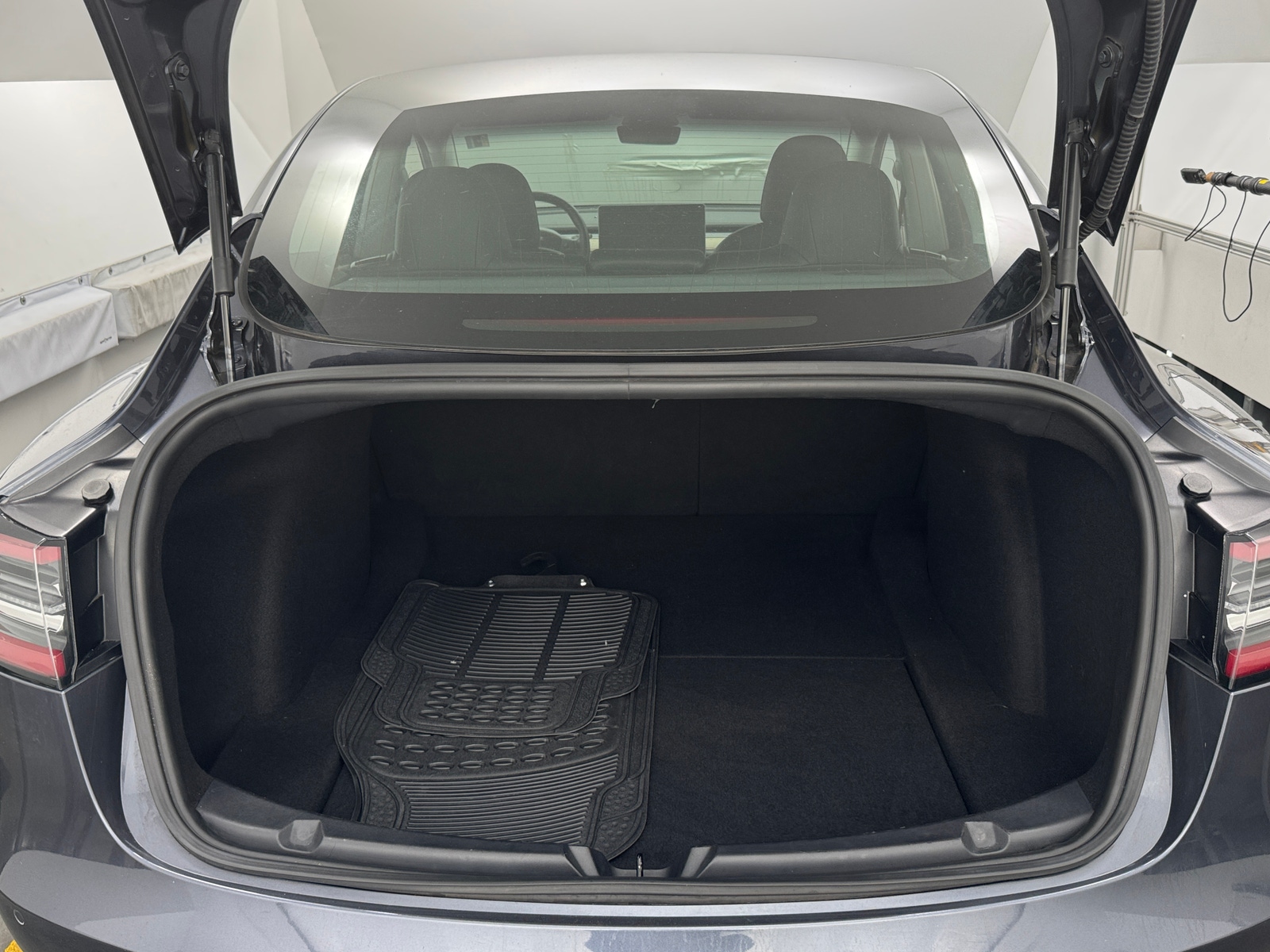 Thumbnail: 2020 Tesla Model 3 - 6