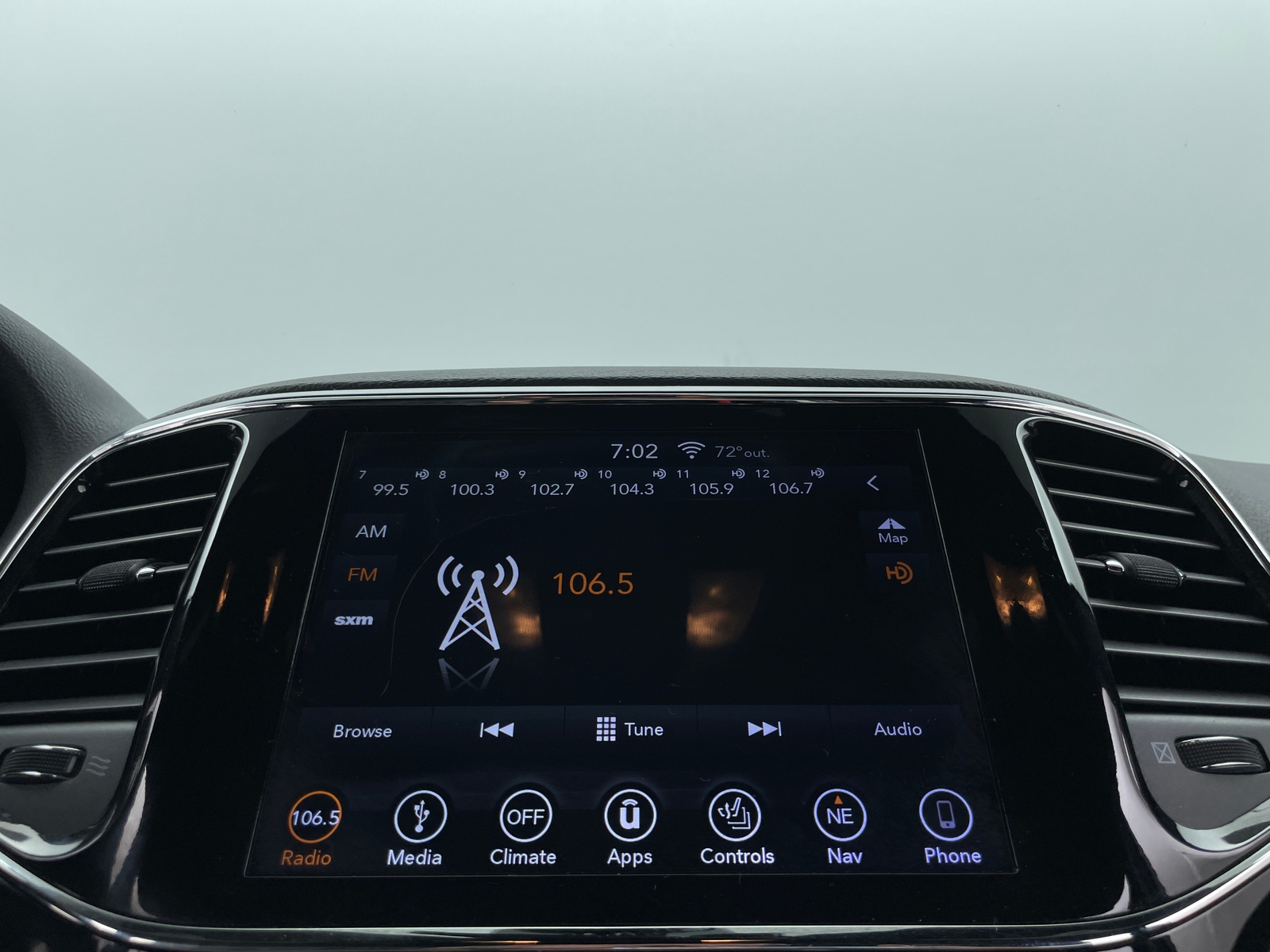 Thumbnail: 2019 Jeep Grand Cherokee - 3