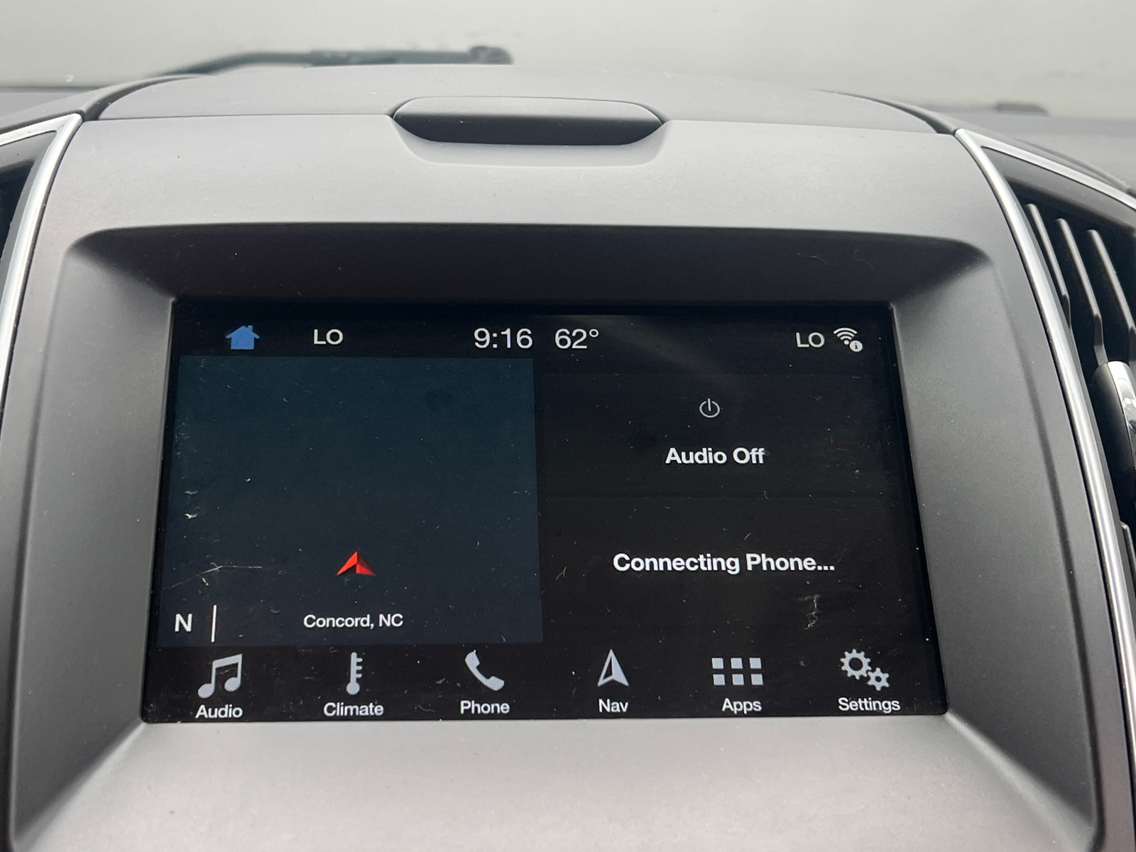 Thumbnail: 2017 Ford Edge - 3