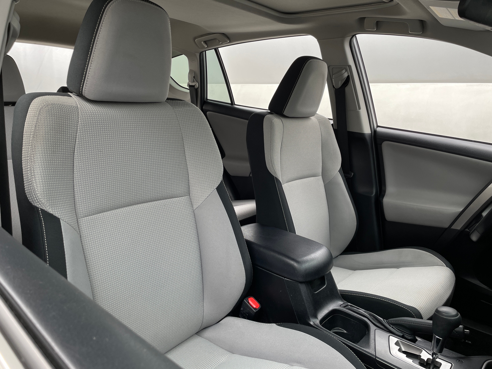 Thumbnail: 2018 Toyota RAV4 - 2
