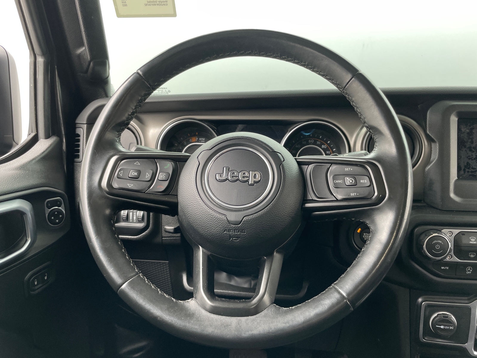 Thumbnail: 2022 Jeep Wrangler - 5