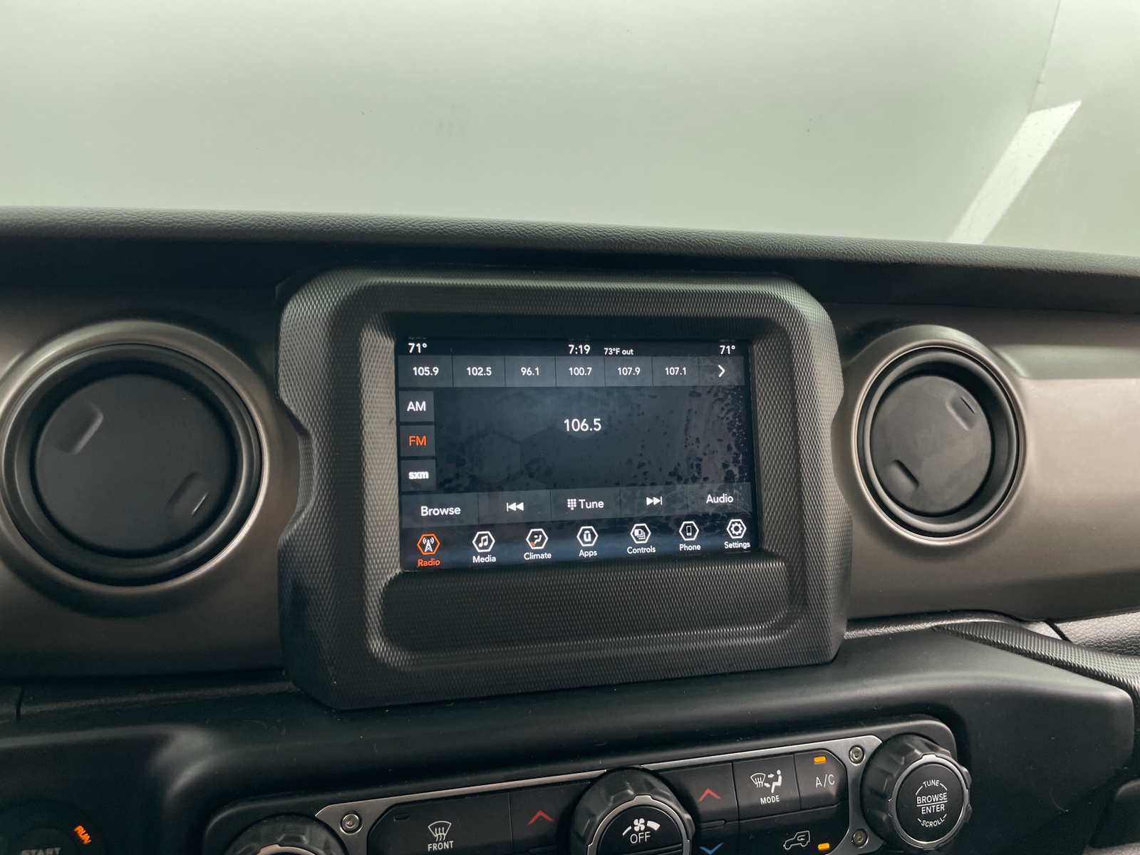 Thumbnail: 2022 Jeep Wrangler - 4