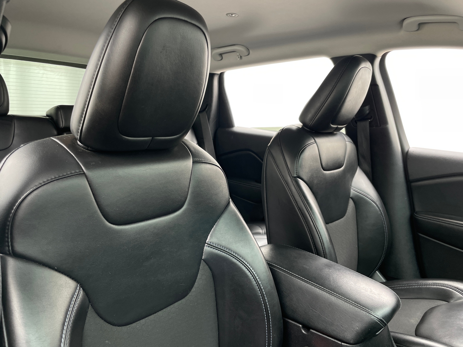 Thumbnail: 2020 Jeep Cherokee - 2