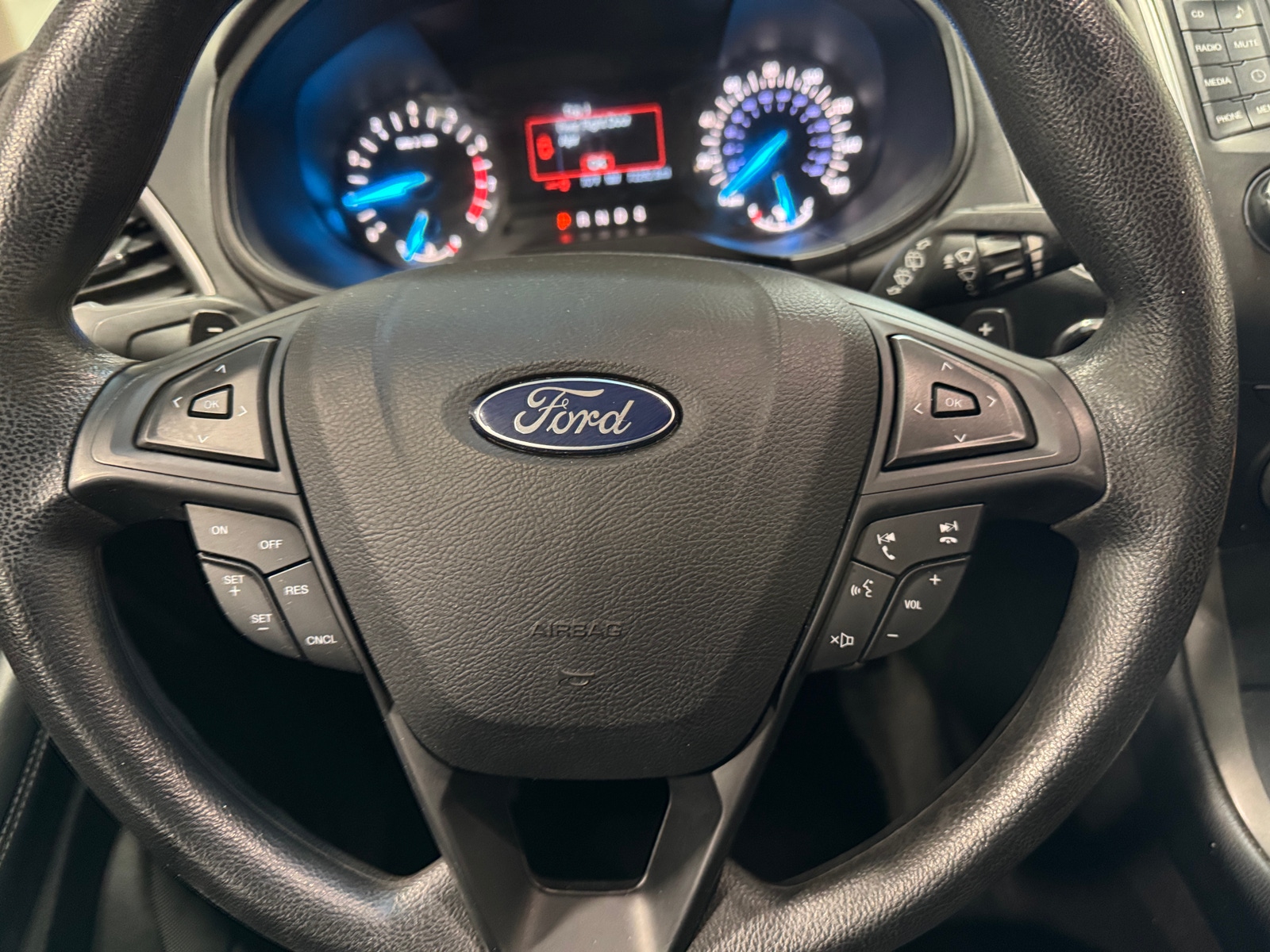 Thumbnail: 2017 Ford Edge - 5