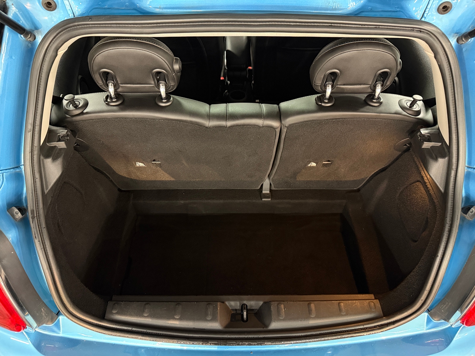 Thumbnail: 2017 MINI Cooper Hardtop - 6