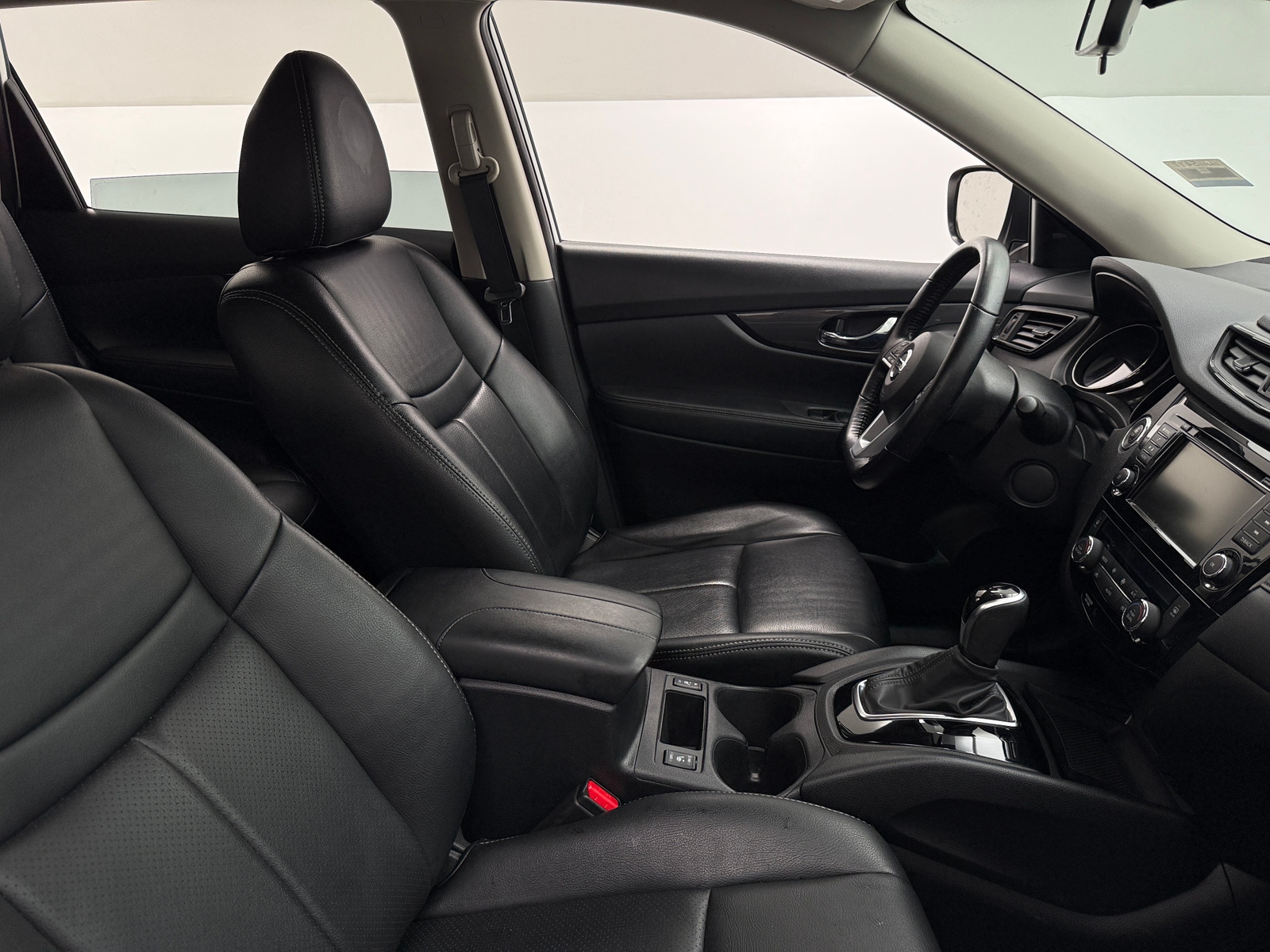 Thumbnail: 2020 Nissan Rogue - 2