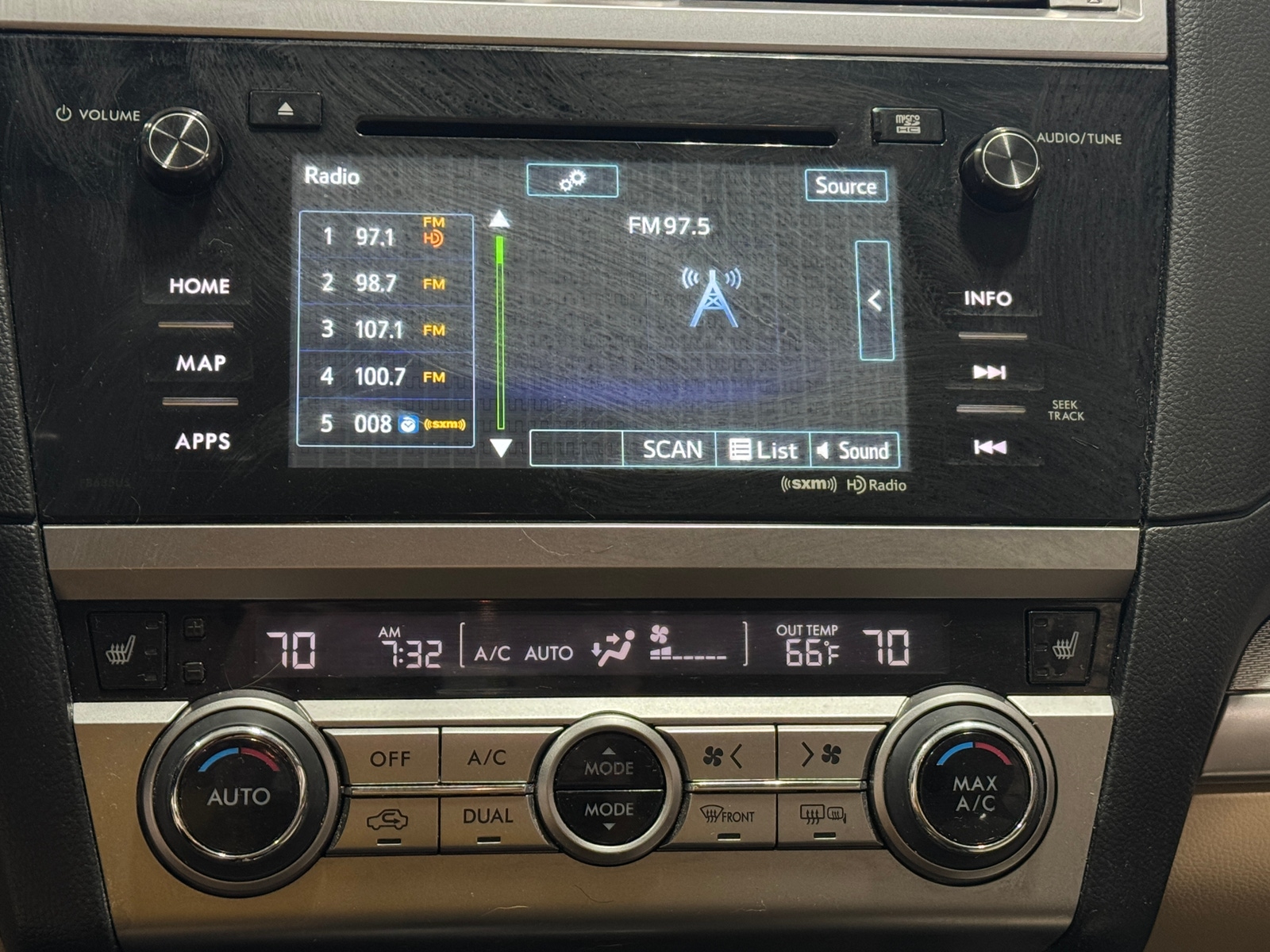 Thumbnail: 2016 Subaru Outback - 4