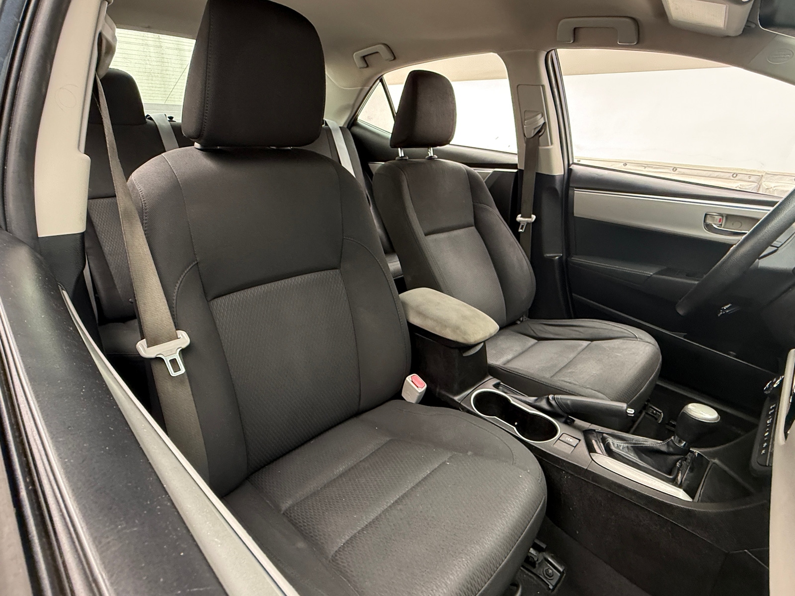 Thumbnail: 2015 Toyota Corolla - 2