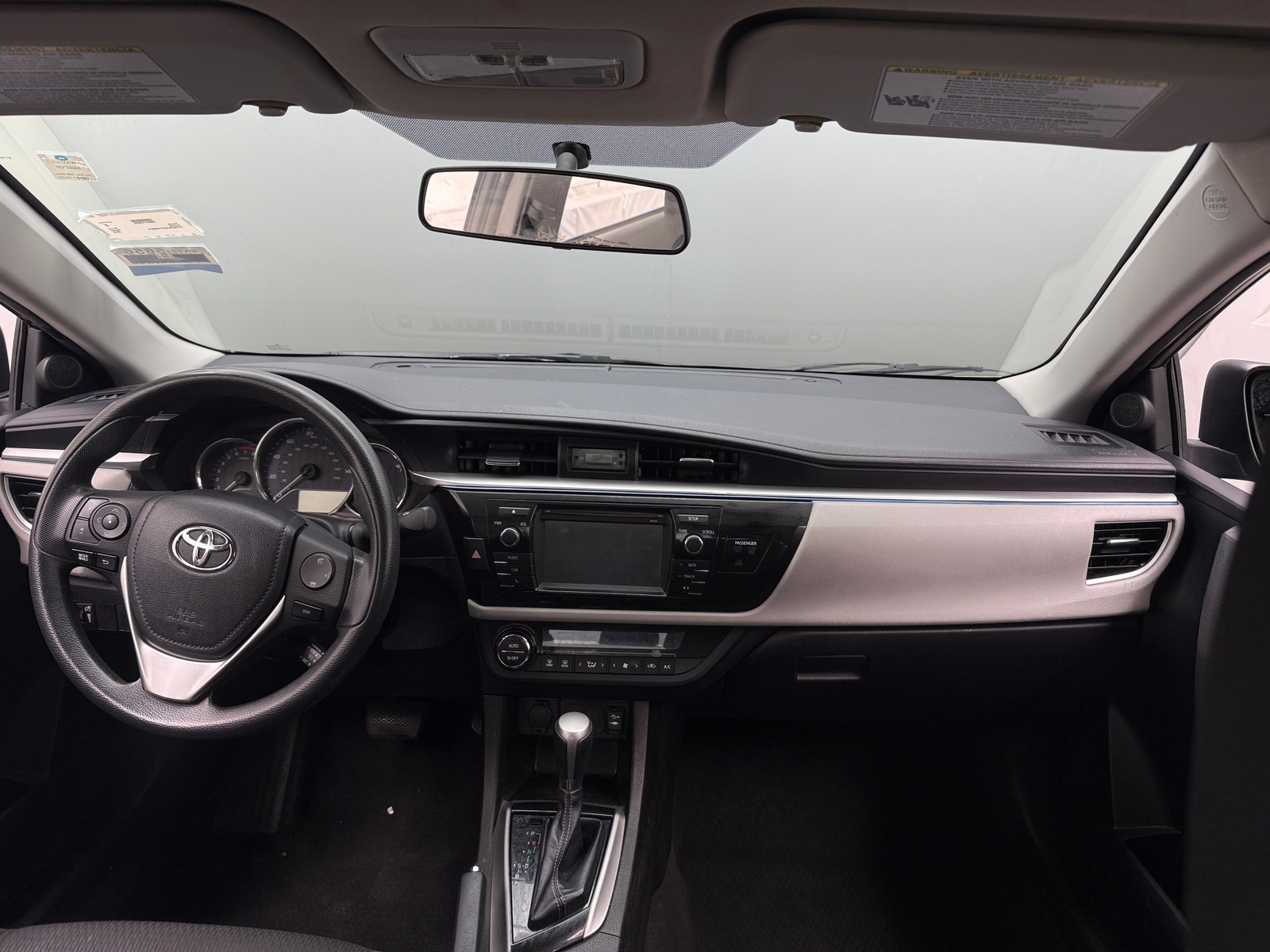 Thumbnail: 2015 Toyota Corolla - 3