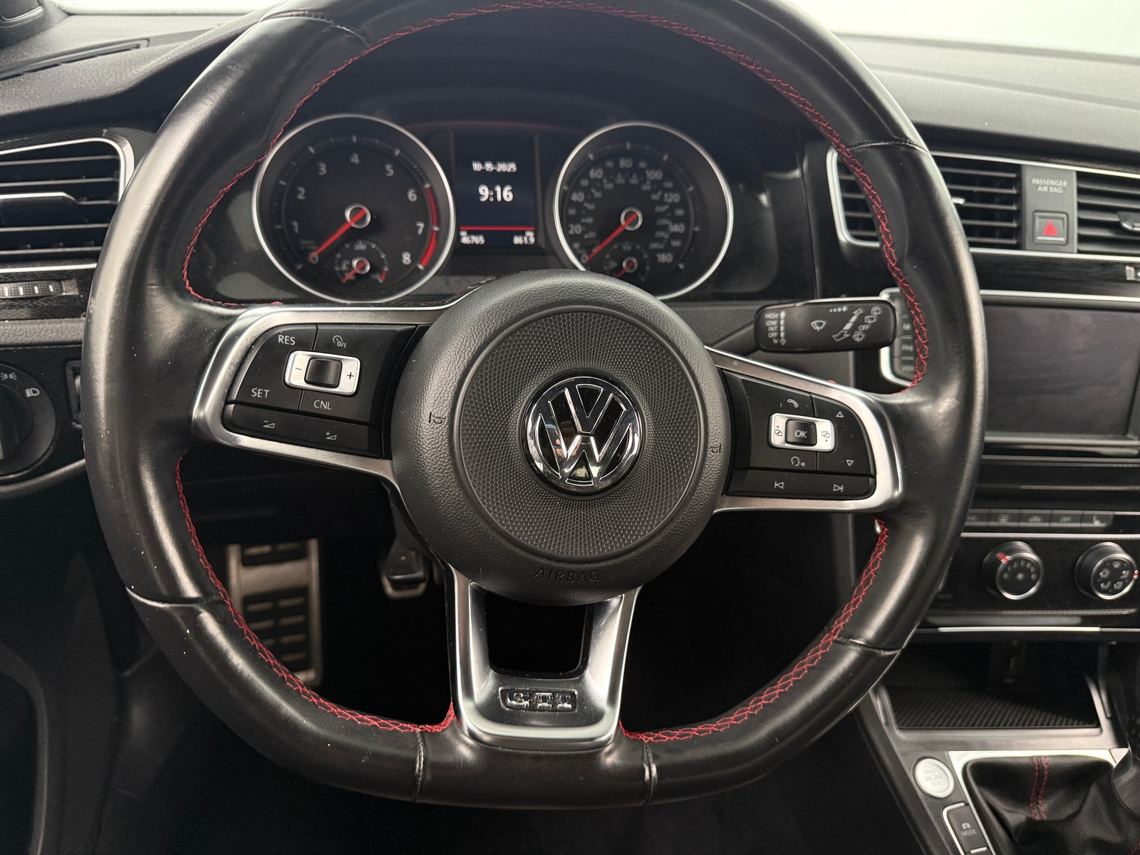 Thumbnail: 2017 Volkswagen Golf - 5