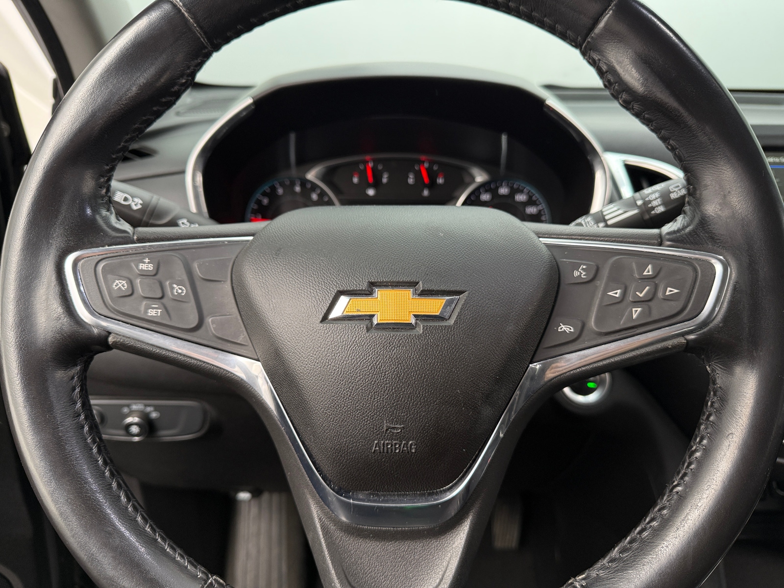 Thumbnail: 2019 Chevrolet Equinox - 5