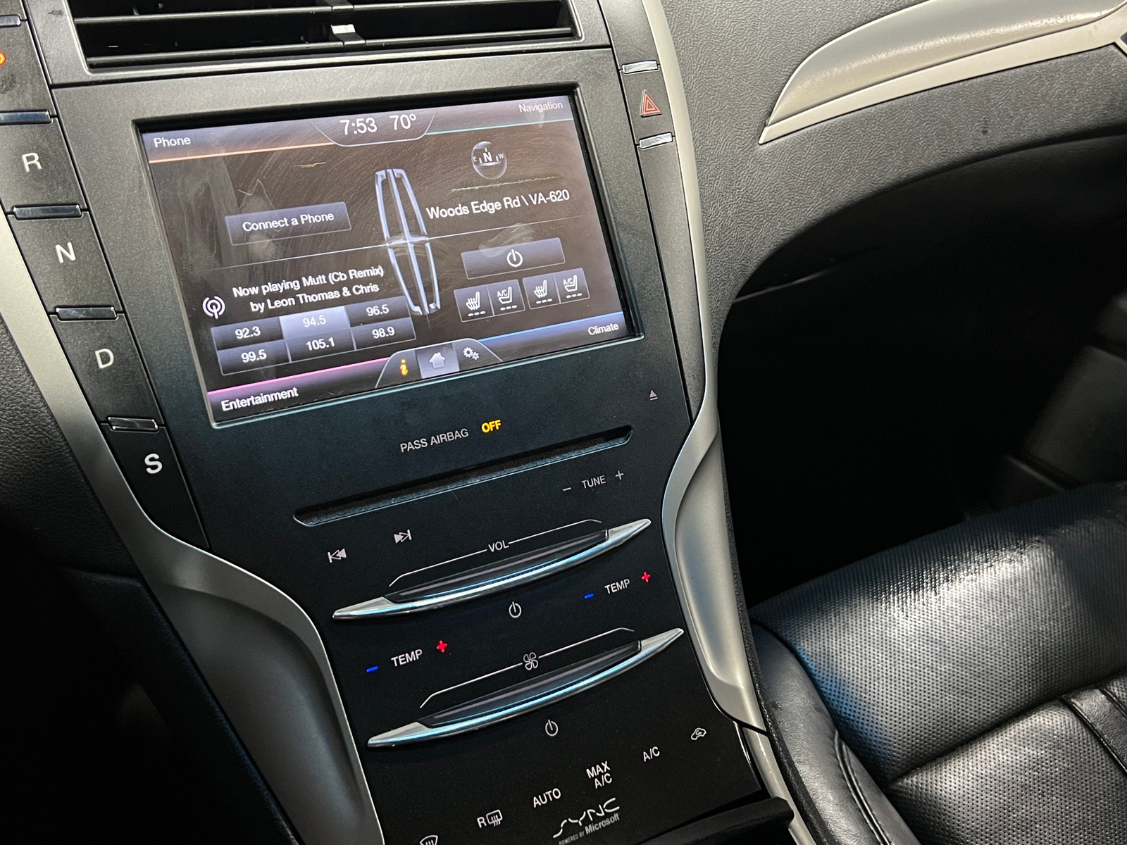 Thumbnail: 2014 Lincoln MKZ - 3