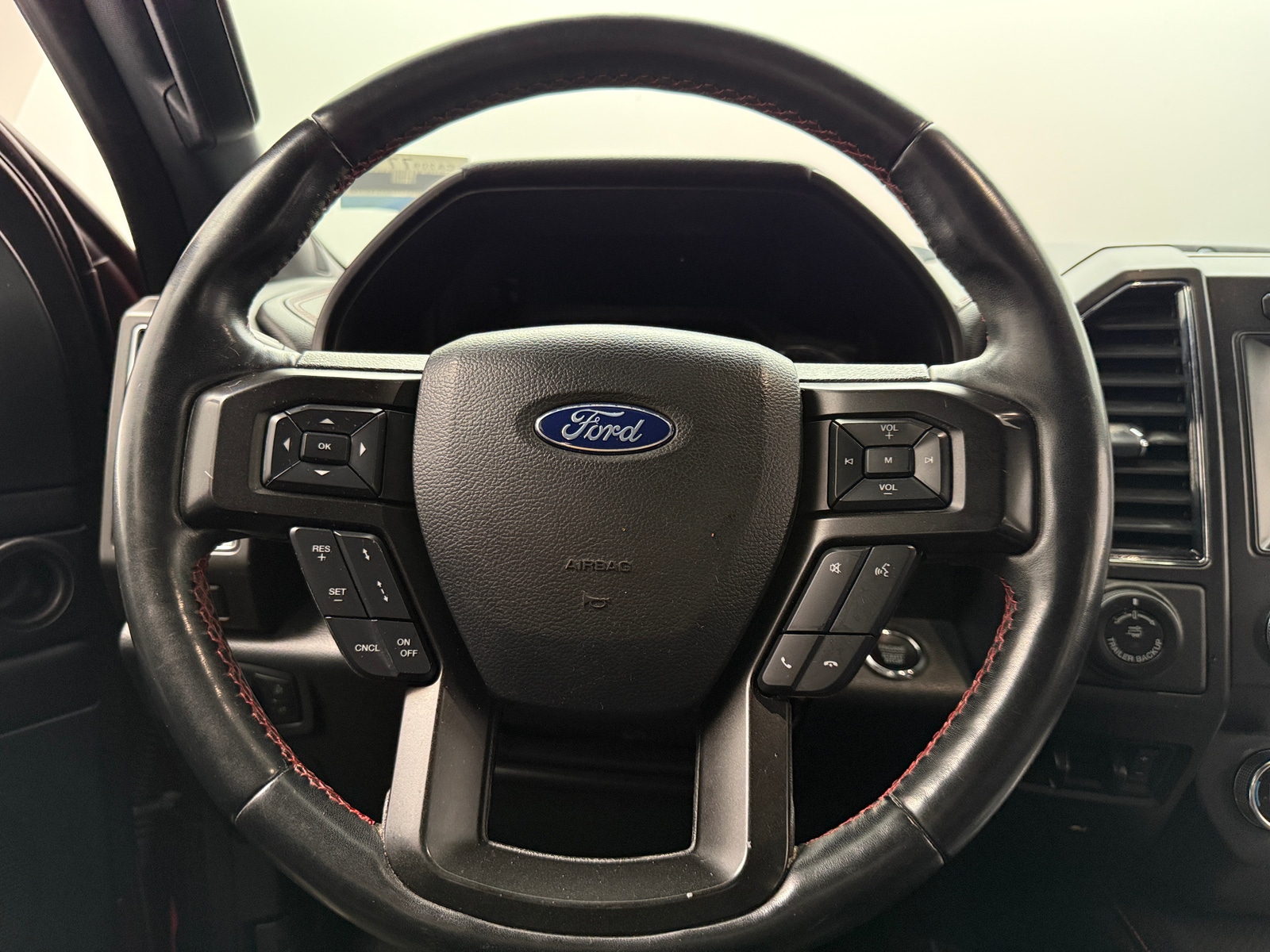 Thumbnail: 2019 Ford Expedition - 4