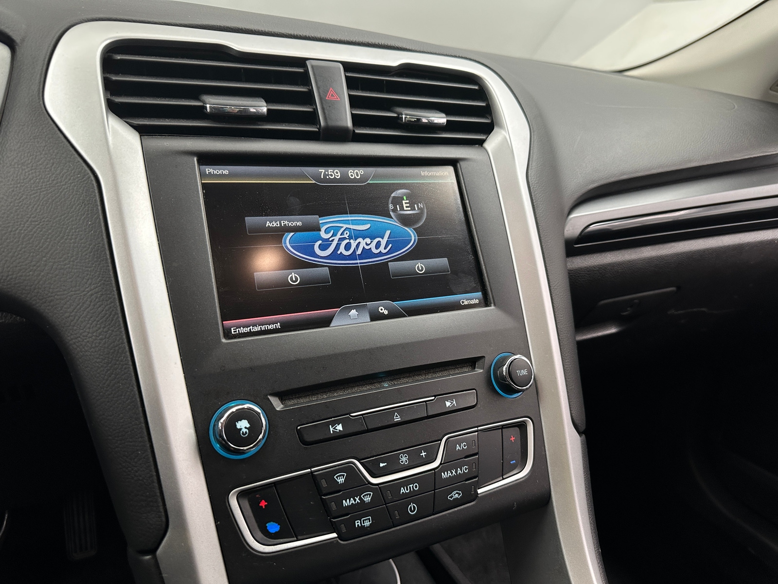 Thumbnail: 2016 Ford Fusion - 4