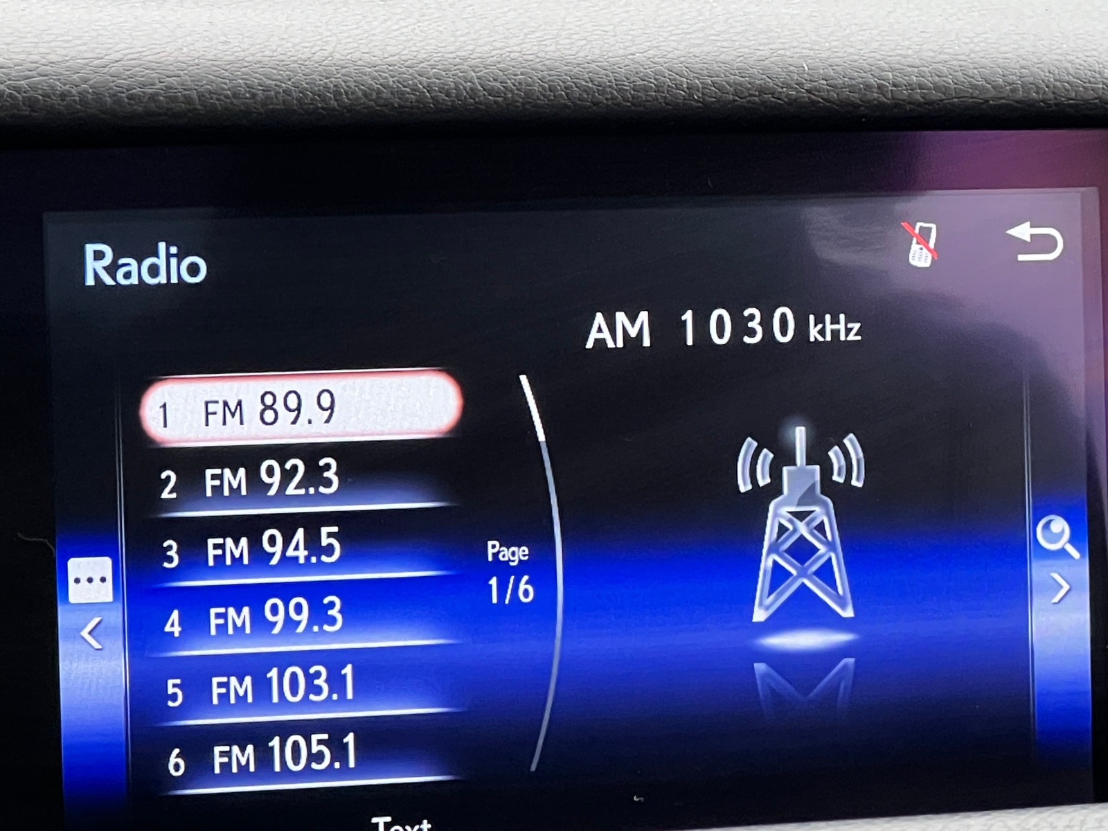 Thumbnail: 2019 Lexus IS - 3