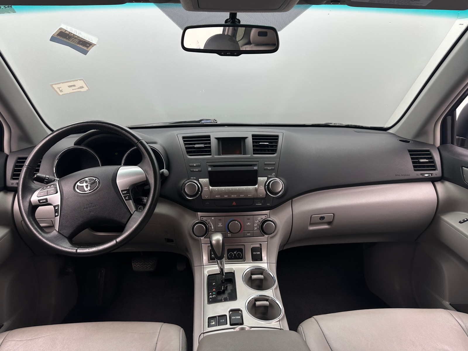 Thumbnail: 2012 Toyota Highlander - 2