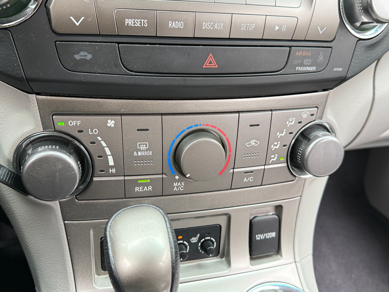 Thumbnail: 2012 Toyota Highlander - 3