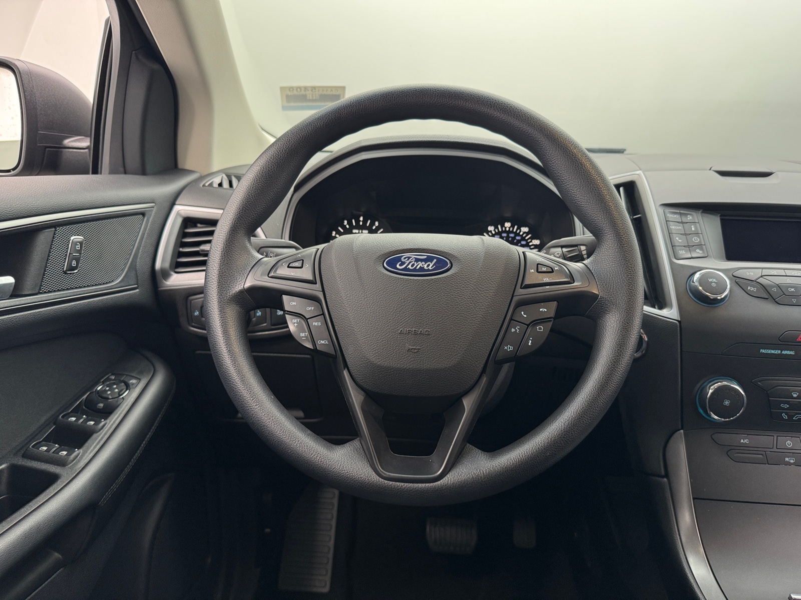 Thumbnail: 2019 Ford Edge - 5