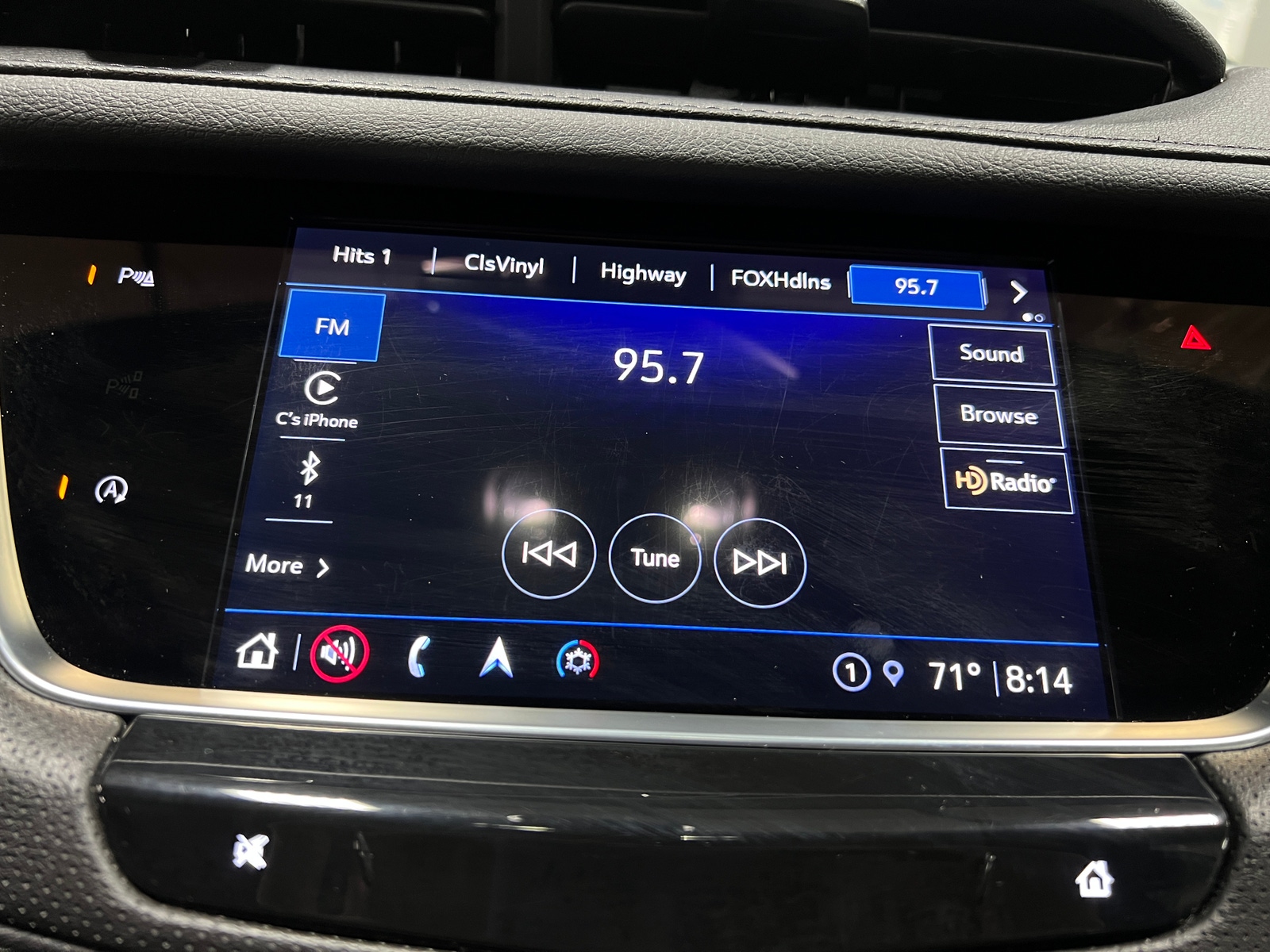 Thumbnail: 2025 Cadillac XT5 - 3