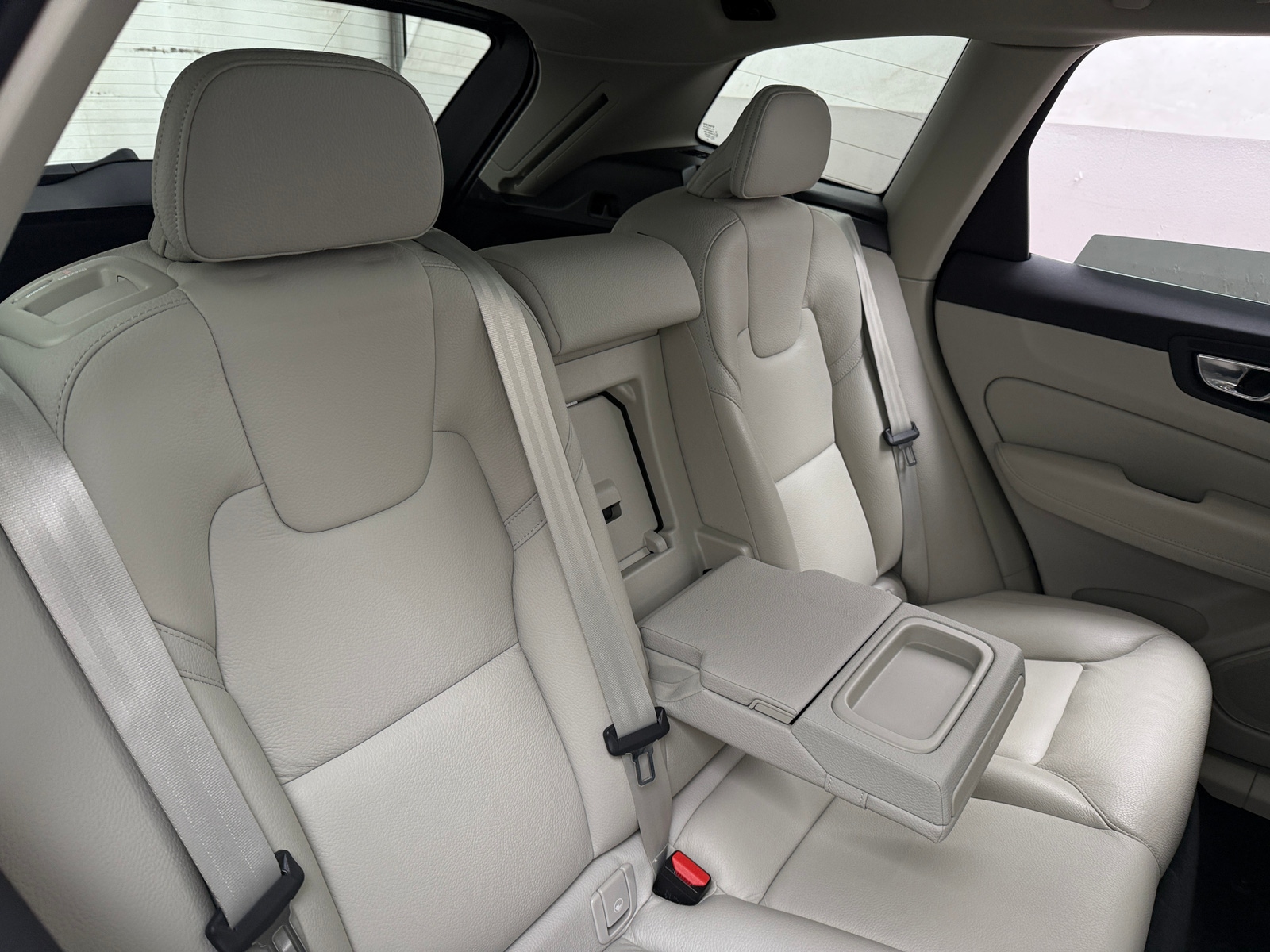 Thumbnail: 2021 Volvo XC60 - 5