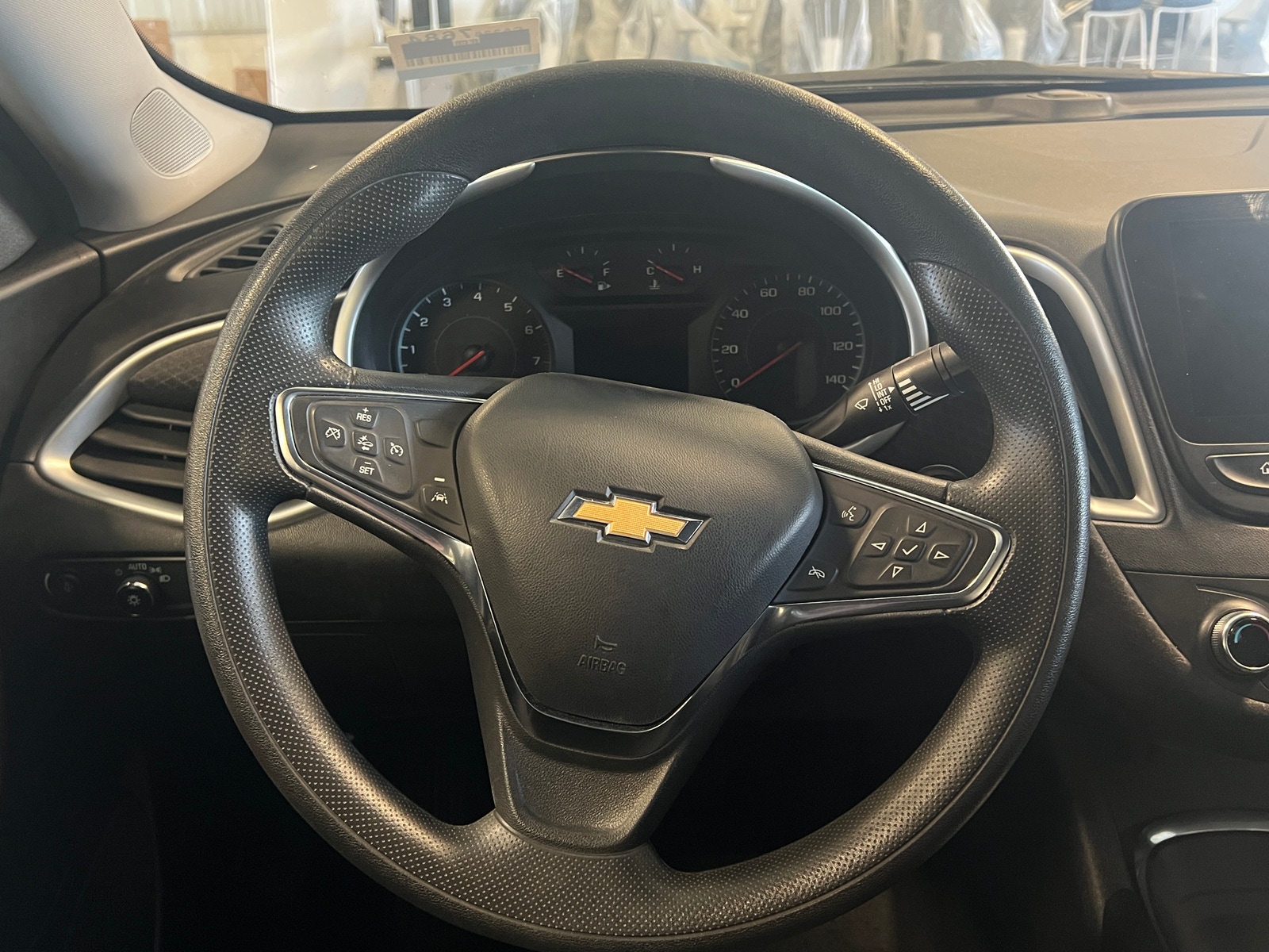 Thumbnail: 2023 Chevrolet Malibu - 5