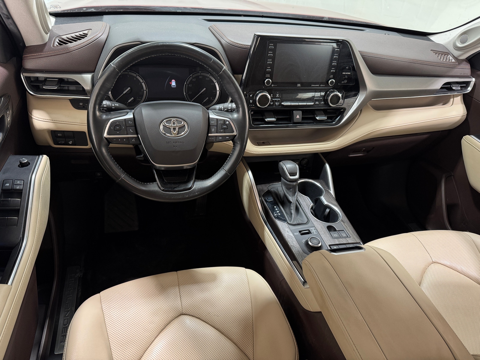 Thumbnail: 2020 Toyota Highlander - 2