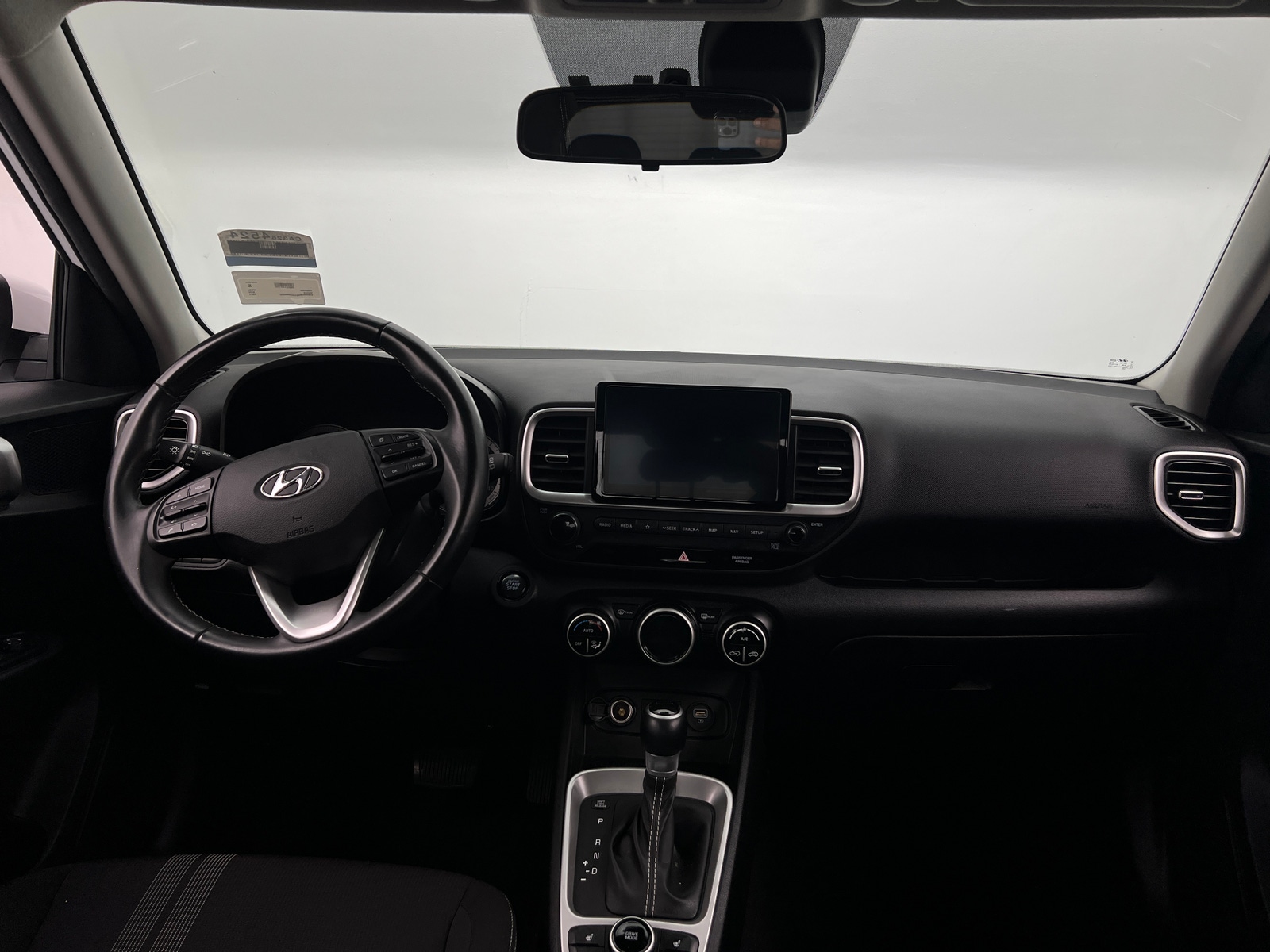 Thumbnail: 2021 Hyundai Venue - 3