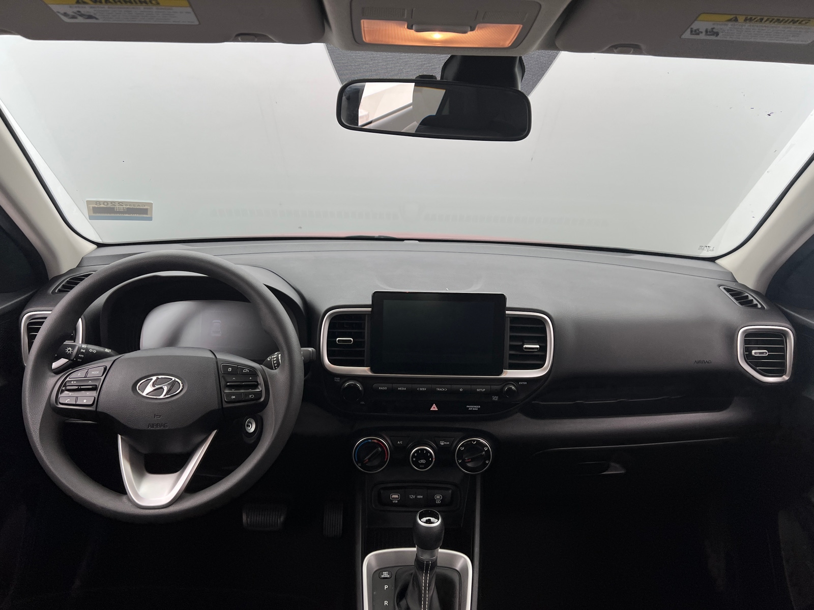 Thumbnail: 2023 Hyundai Venue - 3