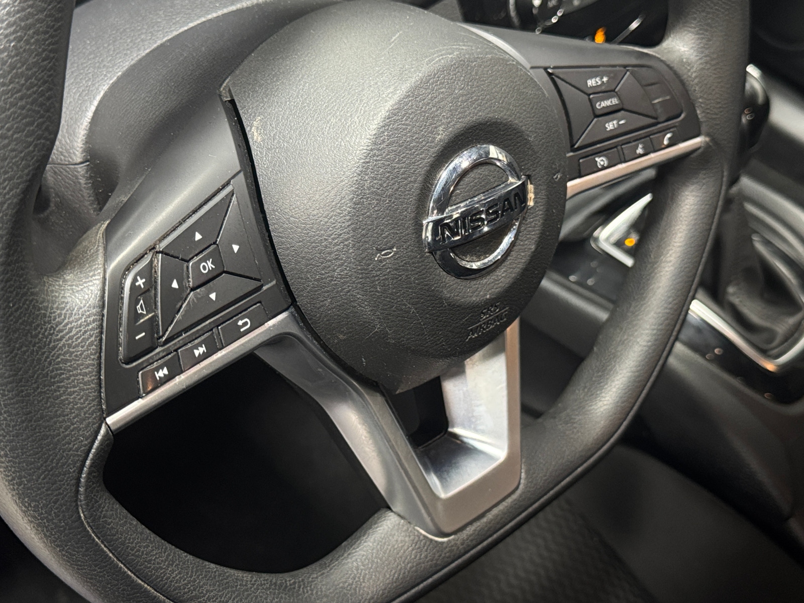 Thumbnail: 2021 Nissan Rogue Sport - 5