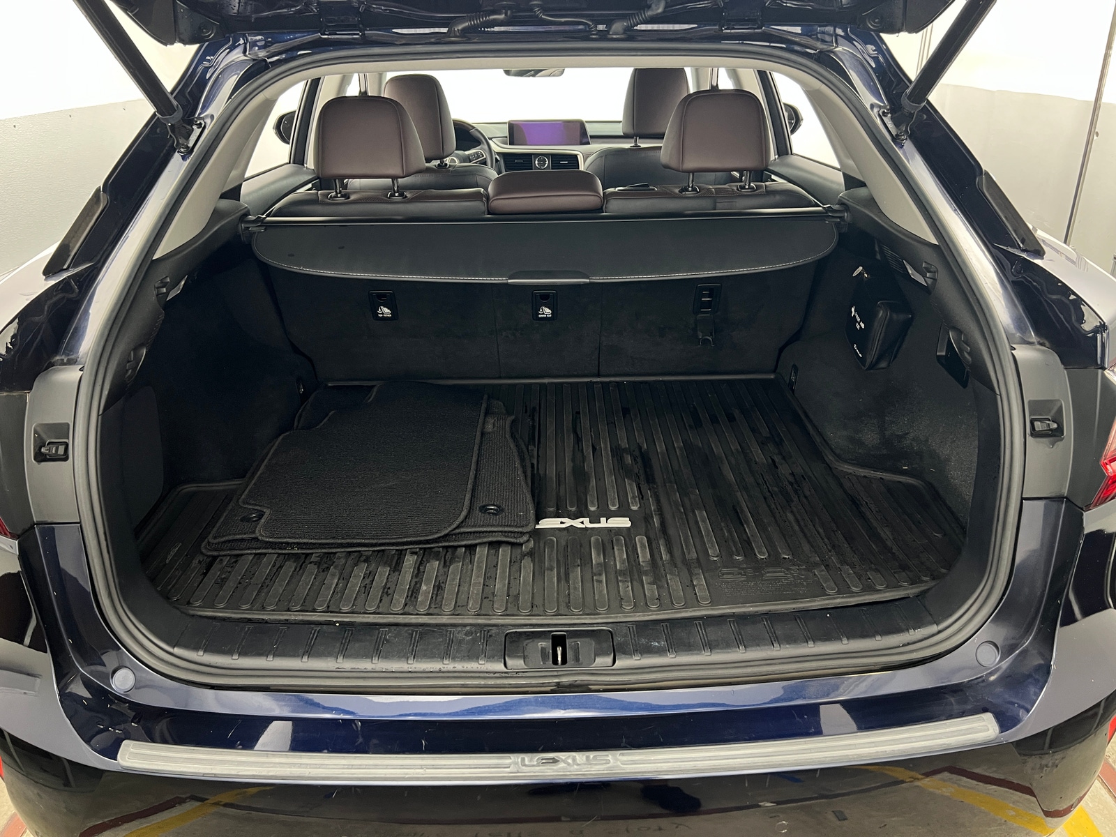 Thumbnail: 2017 Lexus RX - 7