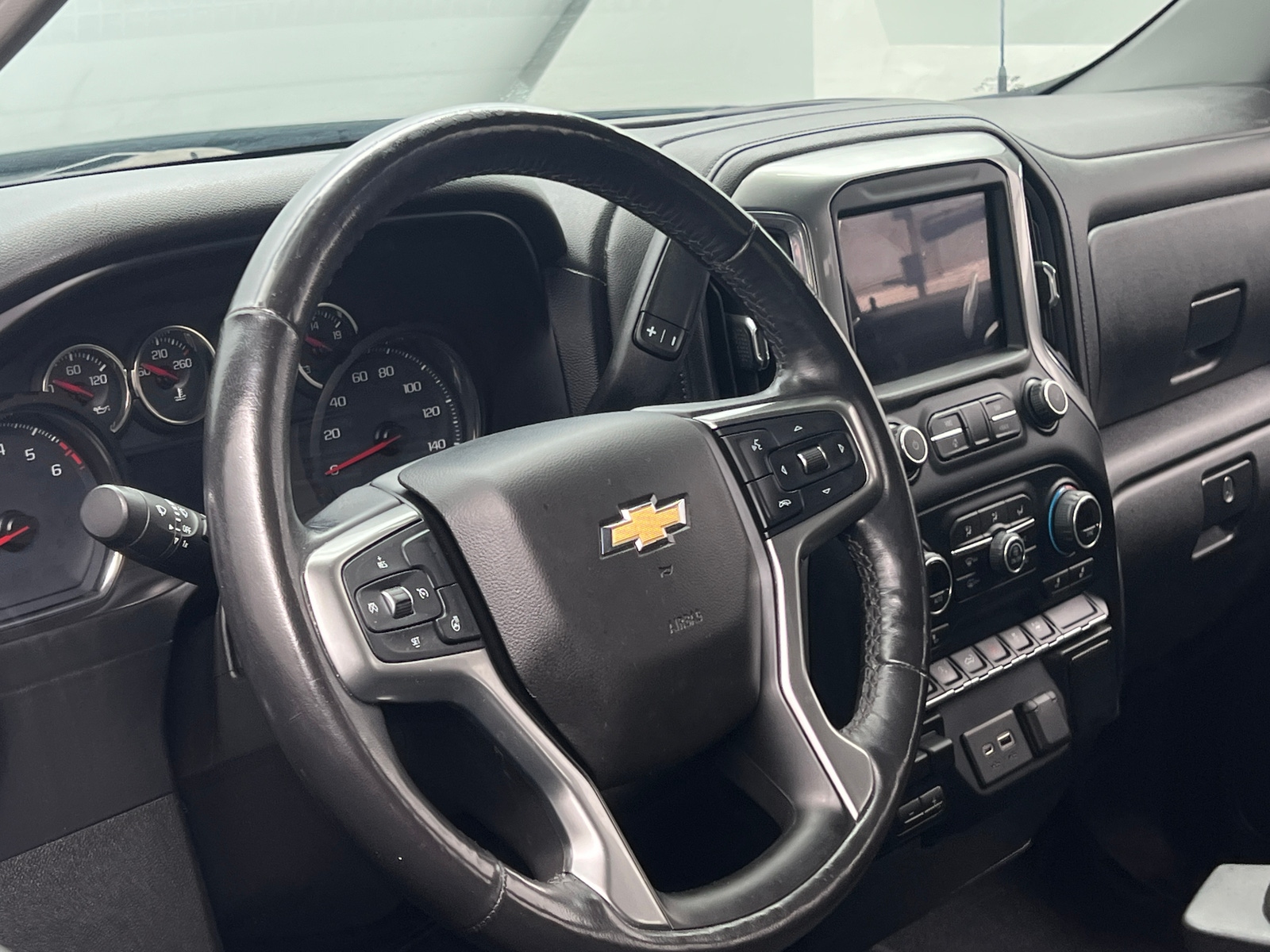 Thumbnail: 2019 Chevrolet Silverado 1500 - 5